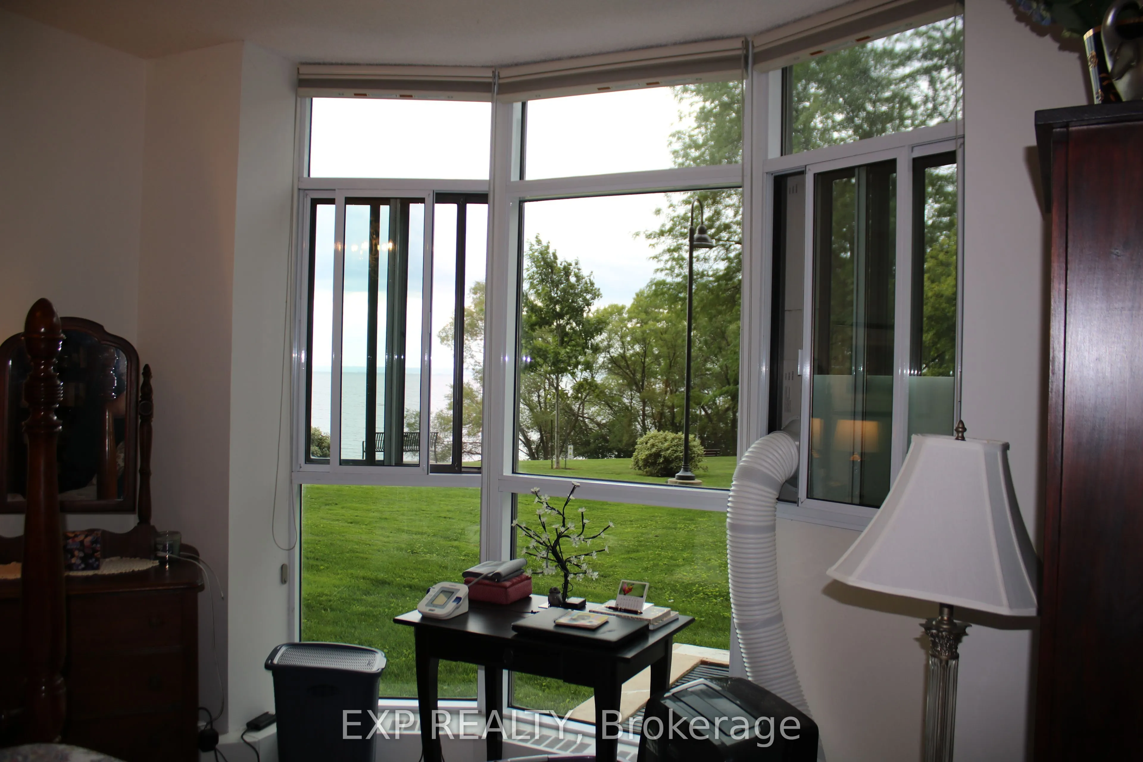 5250 Lakeshore Road, #104