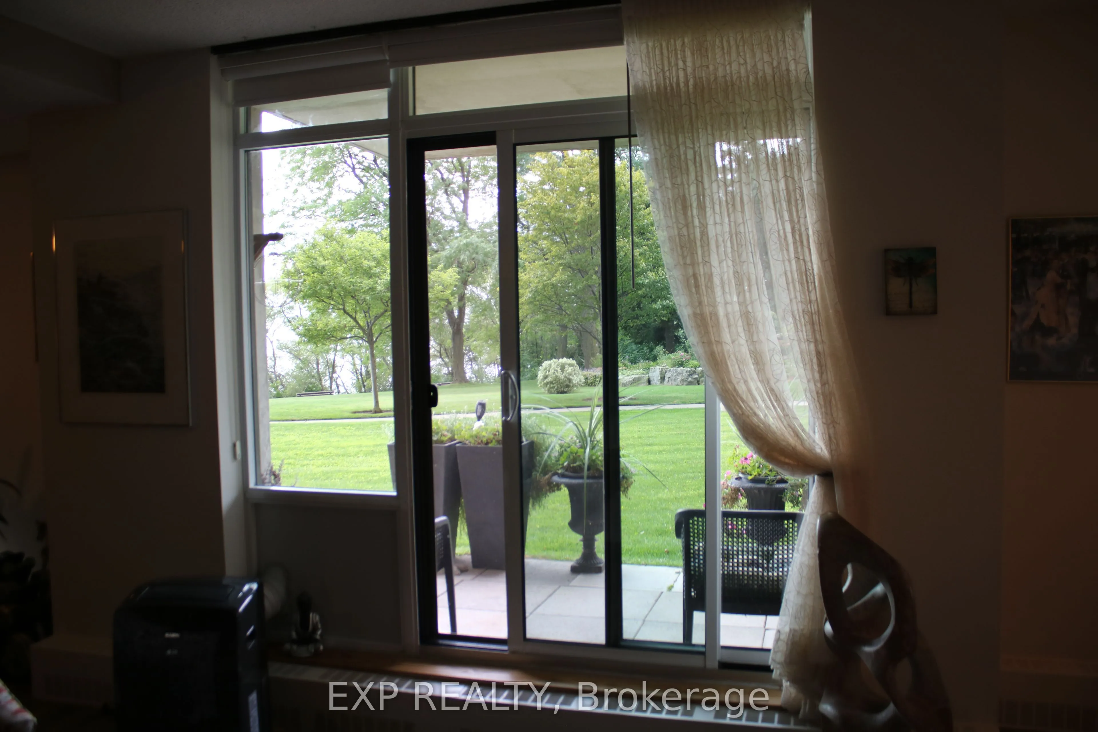 5250 Lakeshore Road, #104