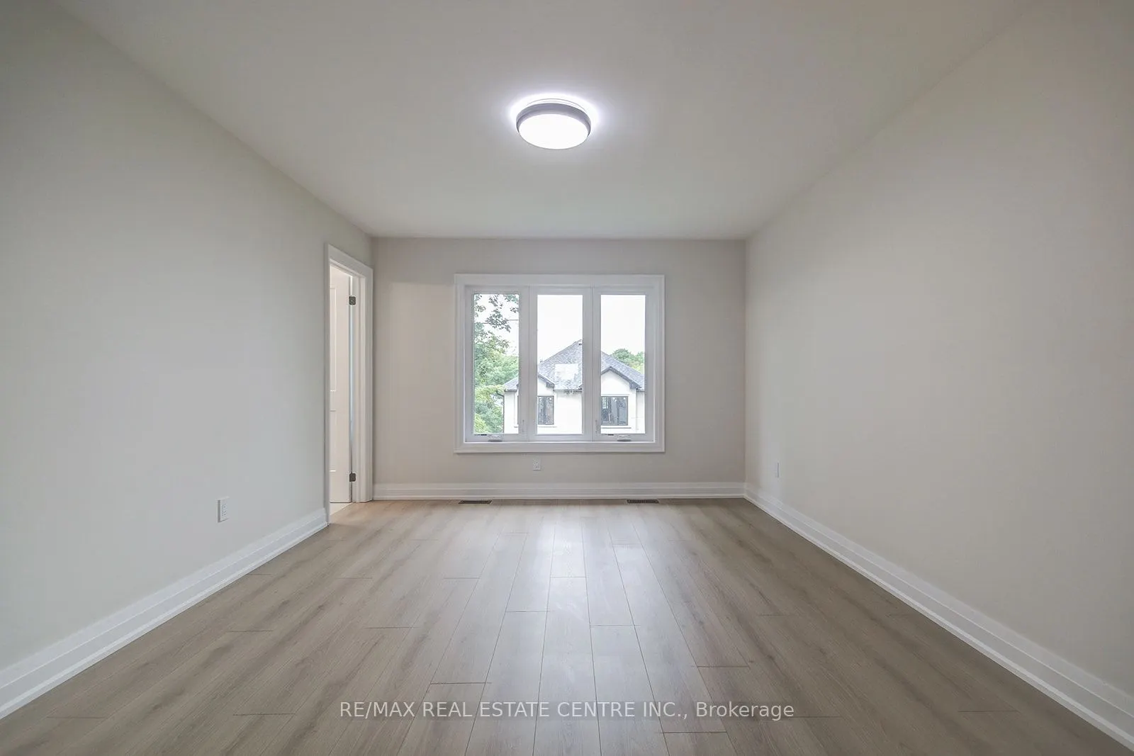 9 Caroline Street, #1