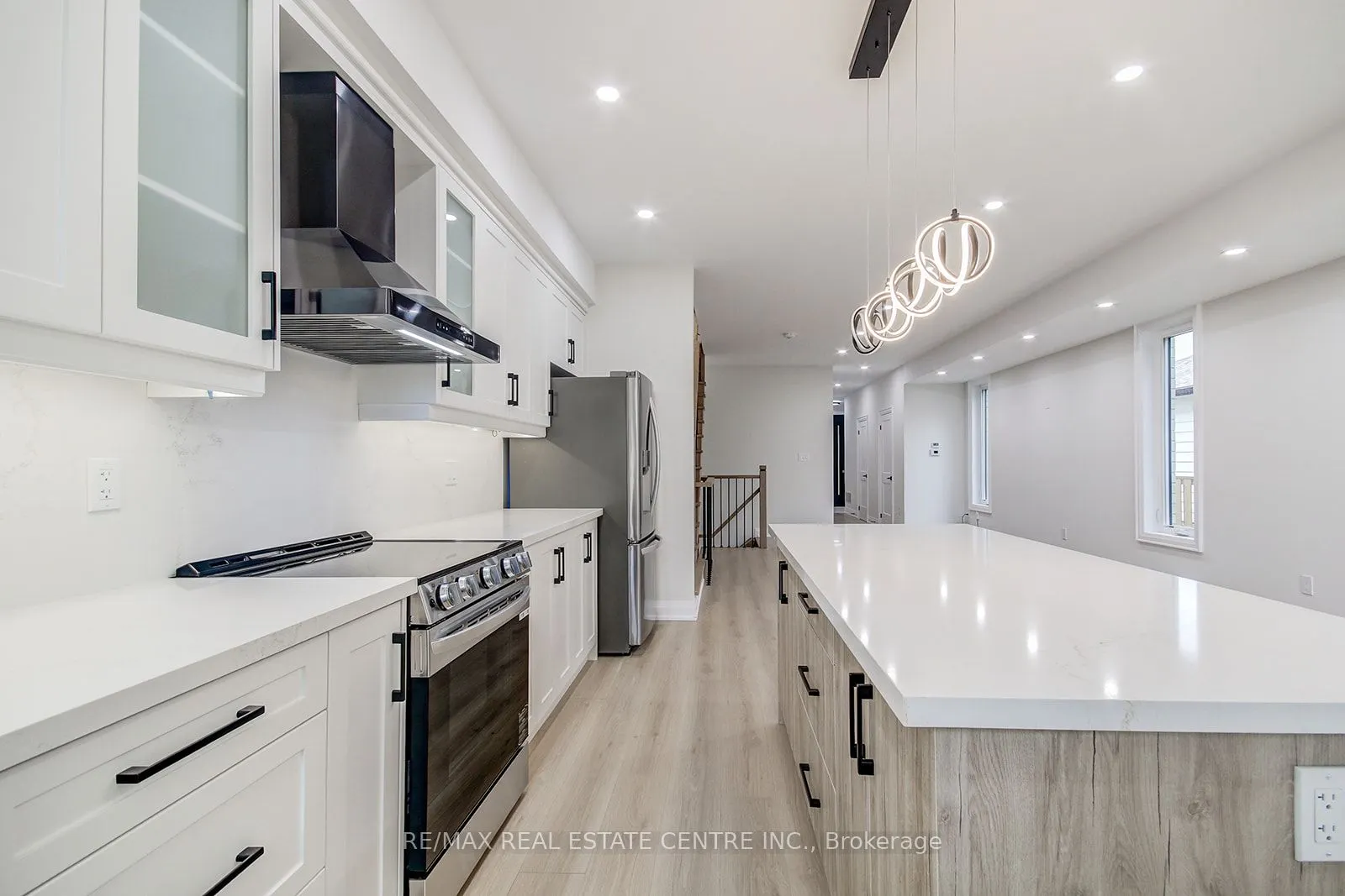 9 Caroline Street, #1
