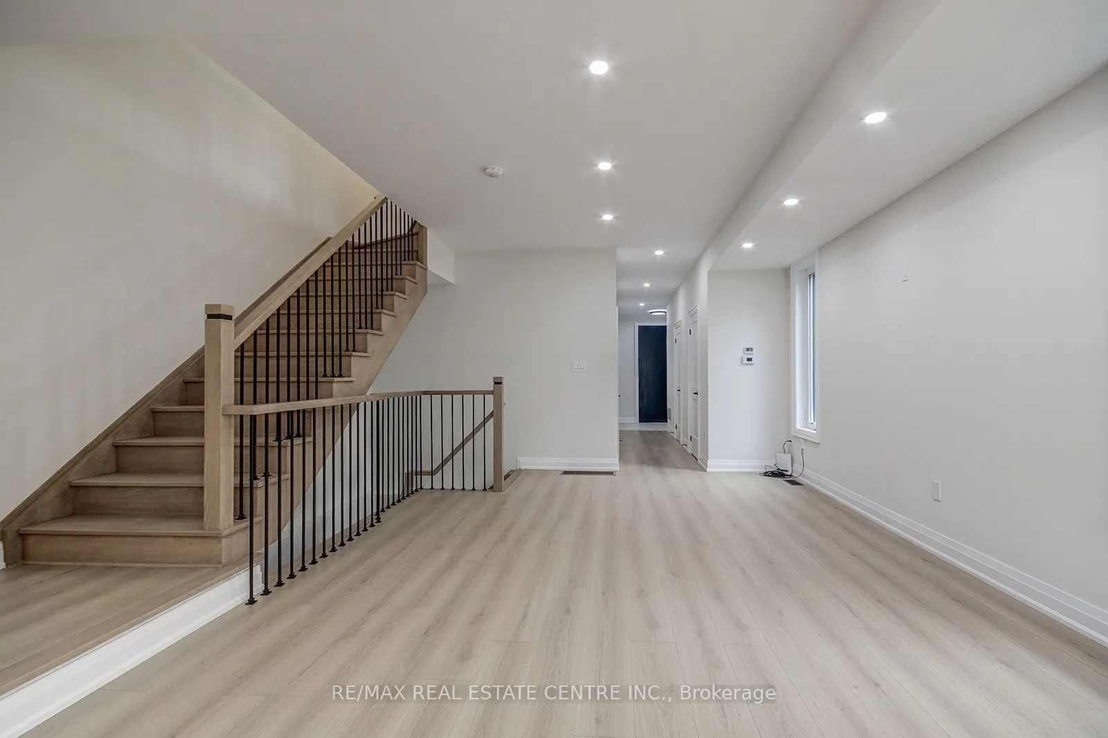 9 Caroline Street, #1