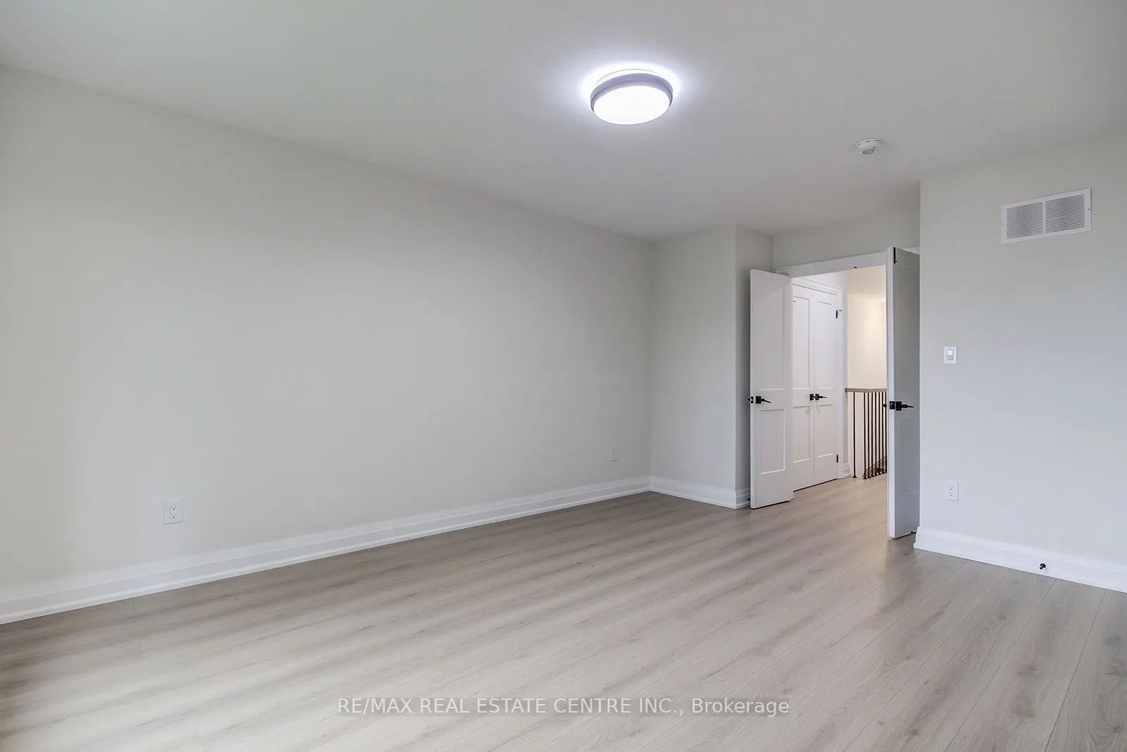 9 Caroline Street, #1