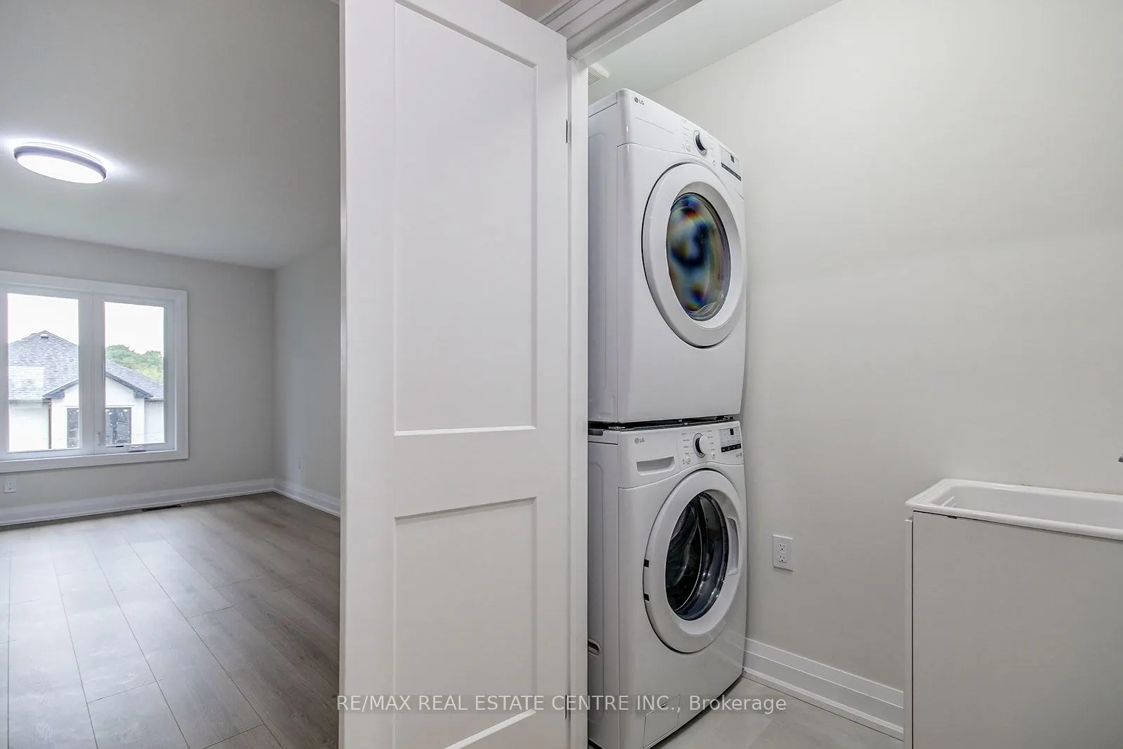9 Caroline Street, #1