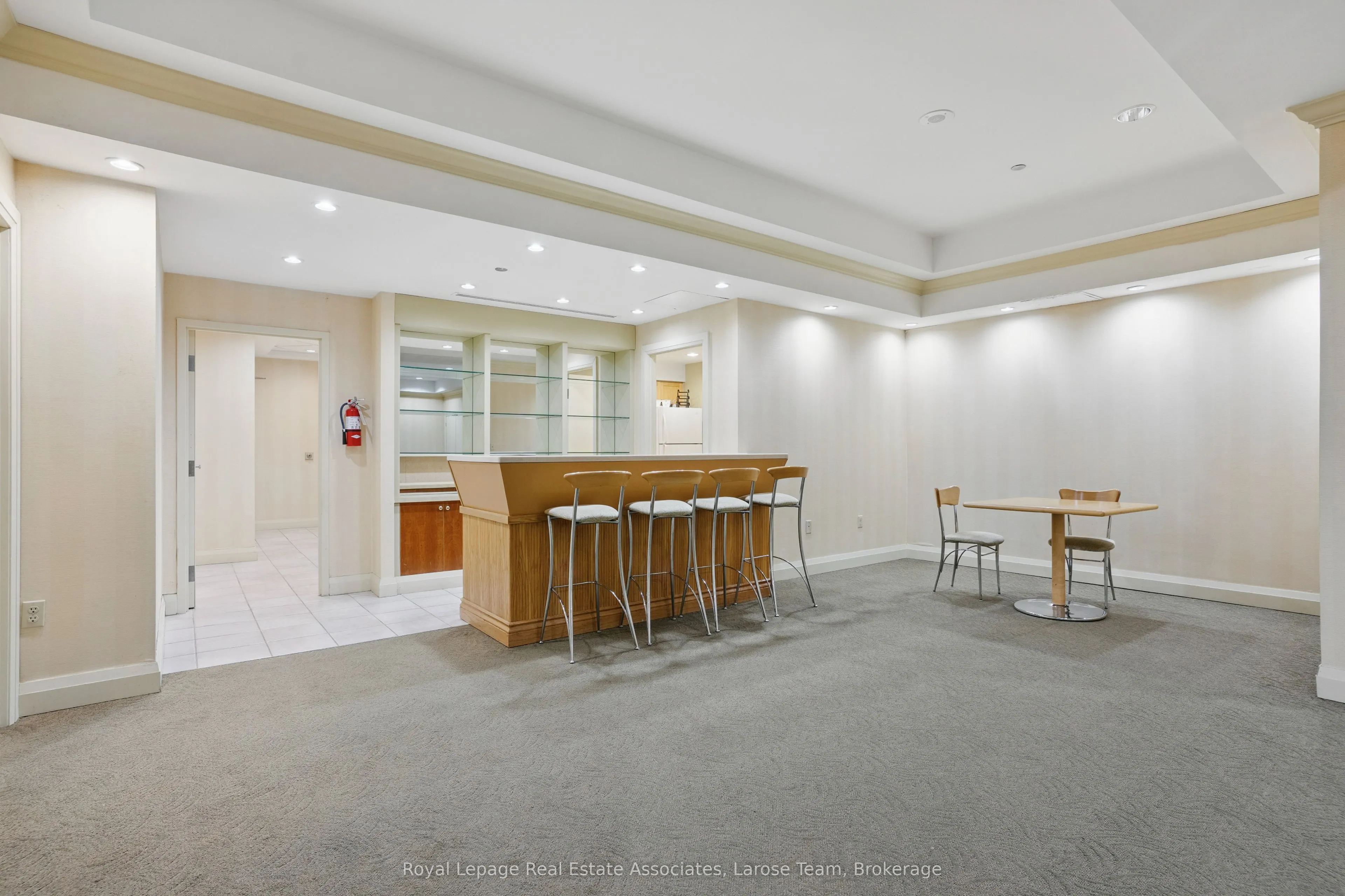 1140 Parkwest Place, #709