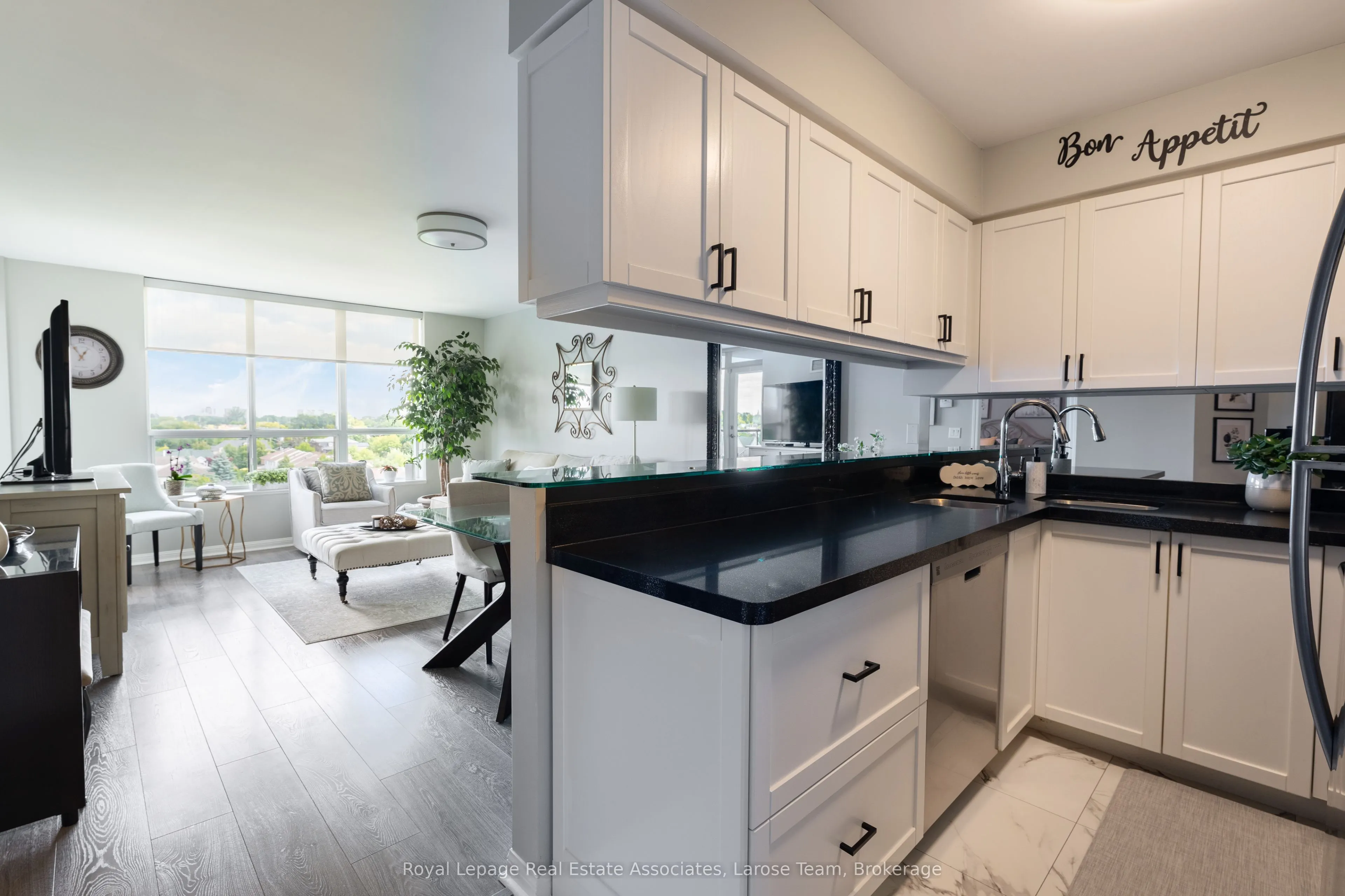 1140 Parkwest Place, #709