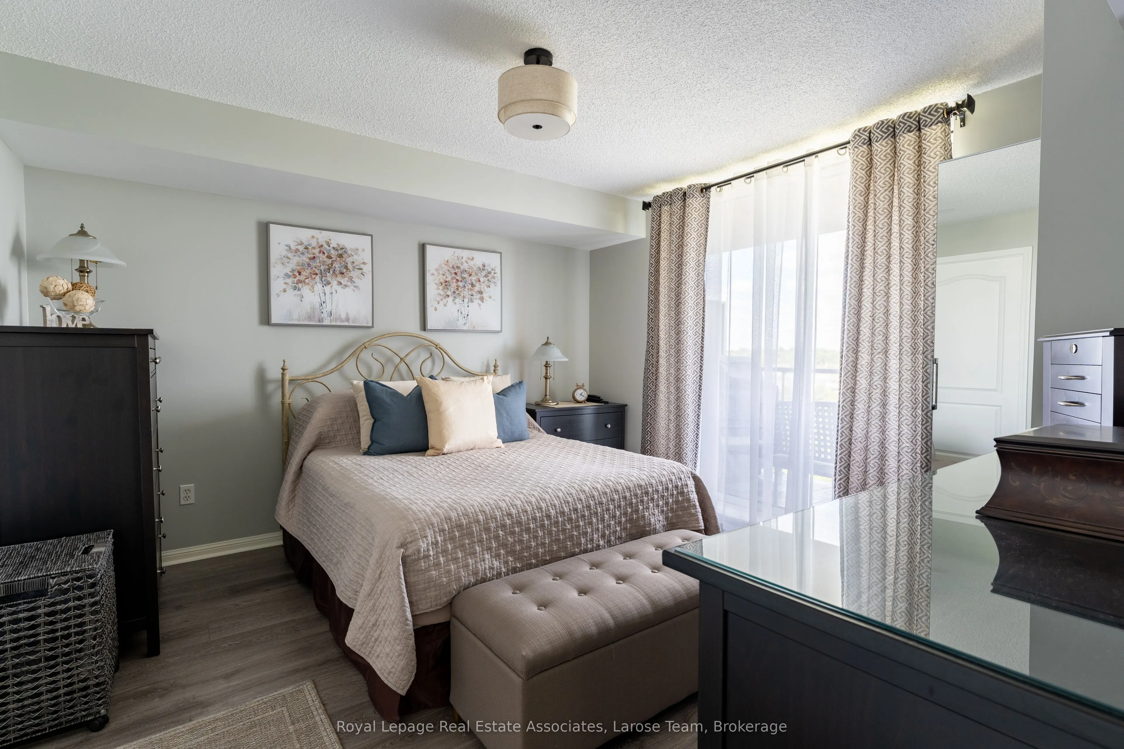 1140 Parkwest Place, #709
