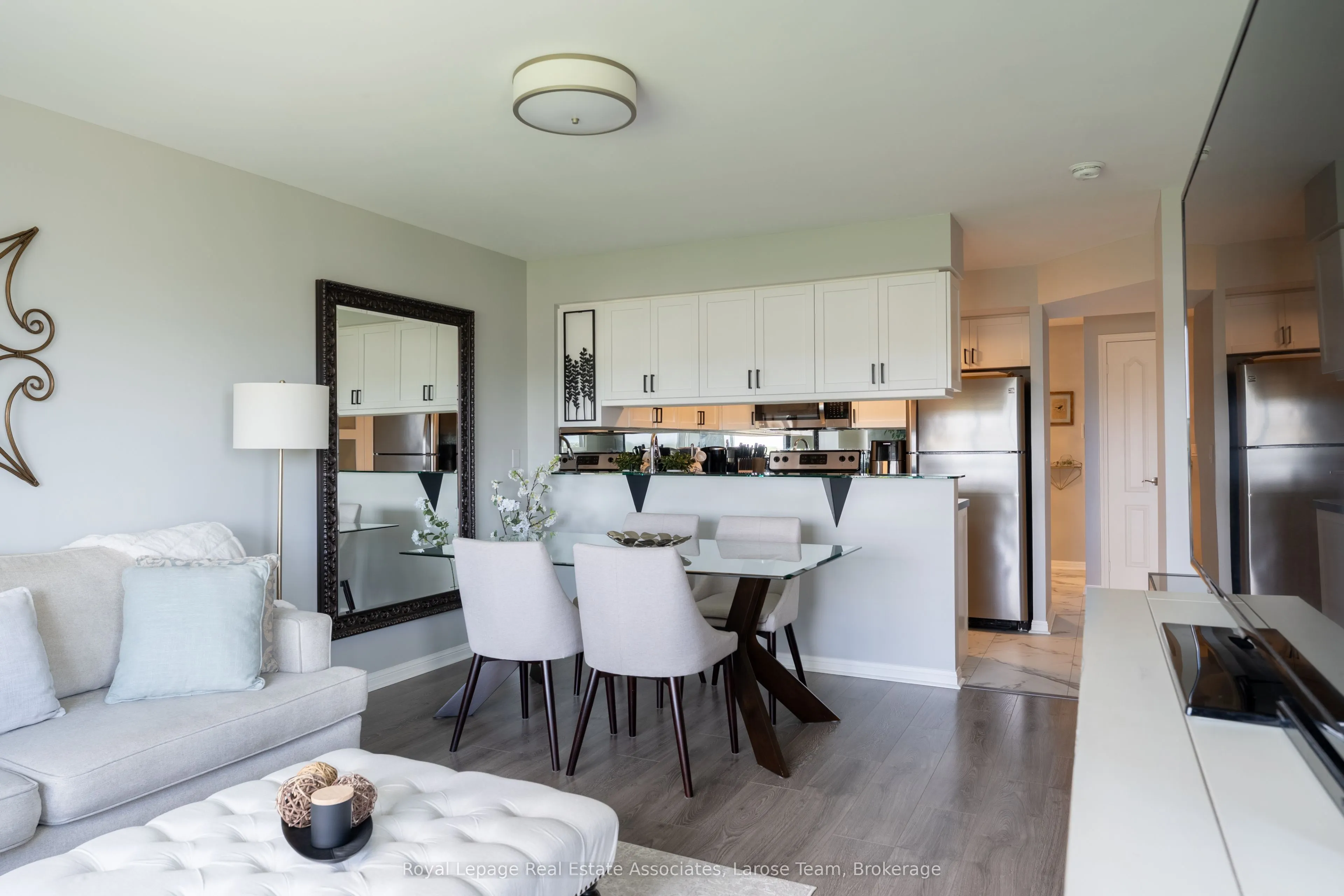 1140 Parkwest Place, #709