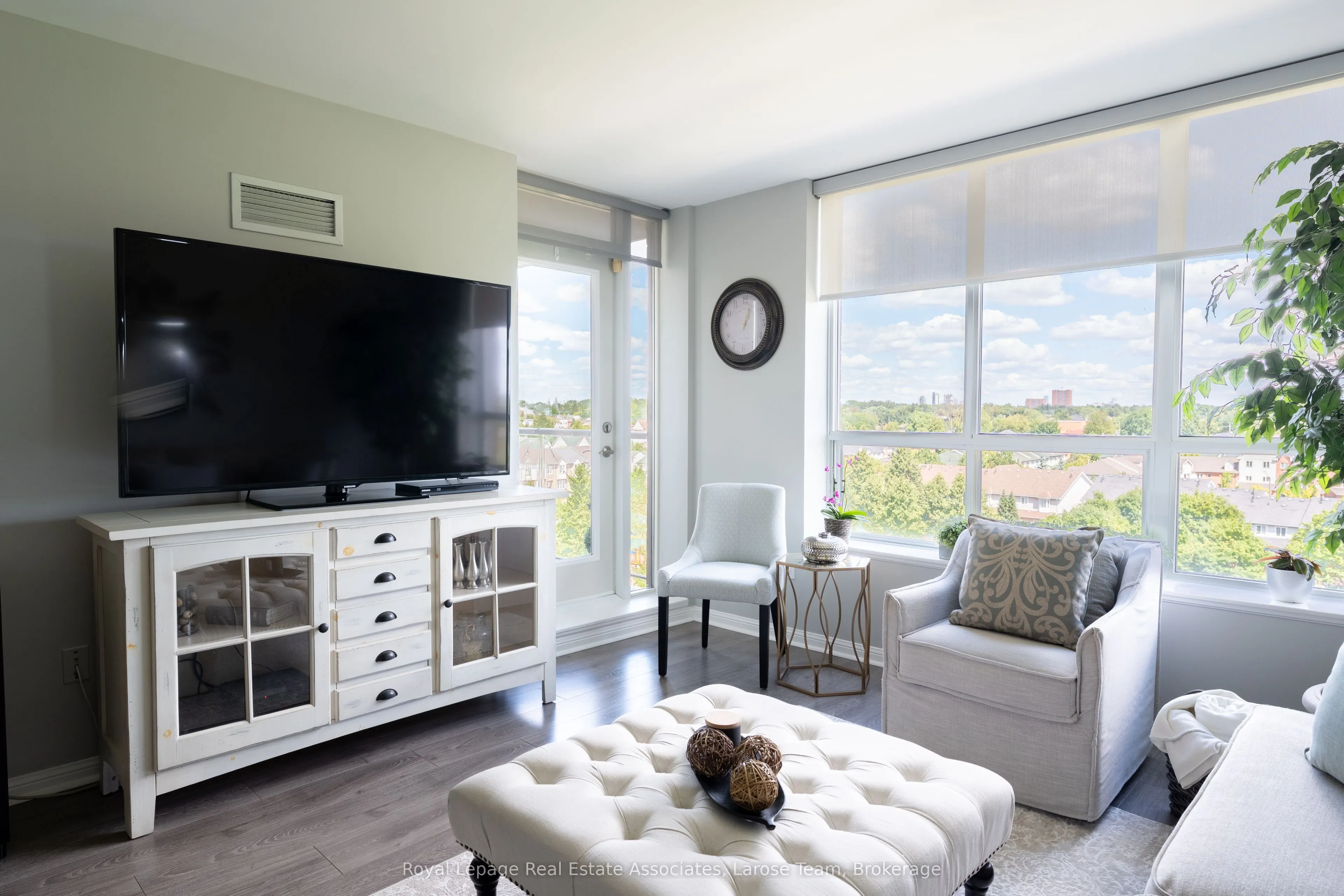 1140 Parkwest Place, #709