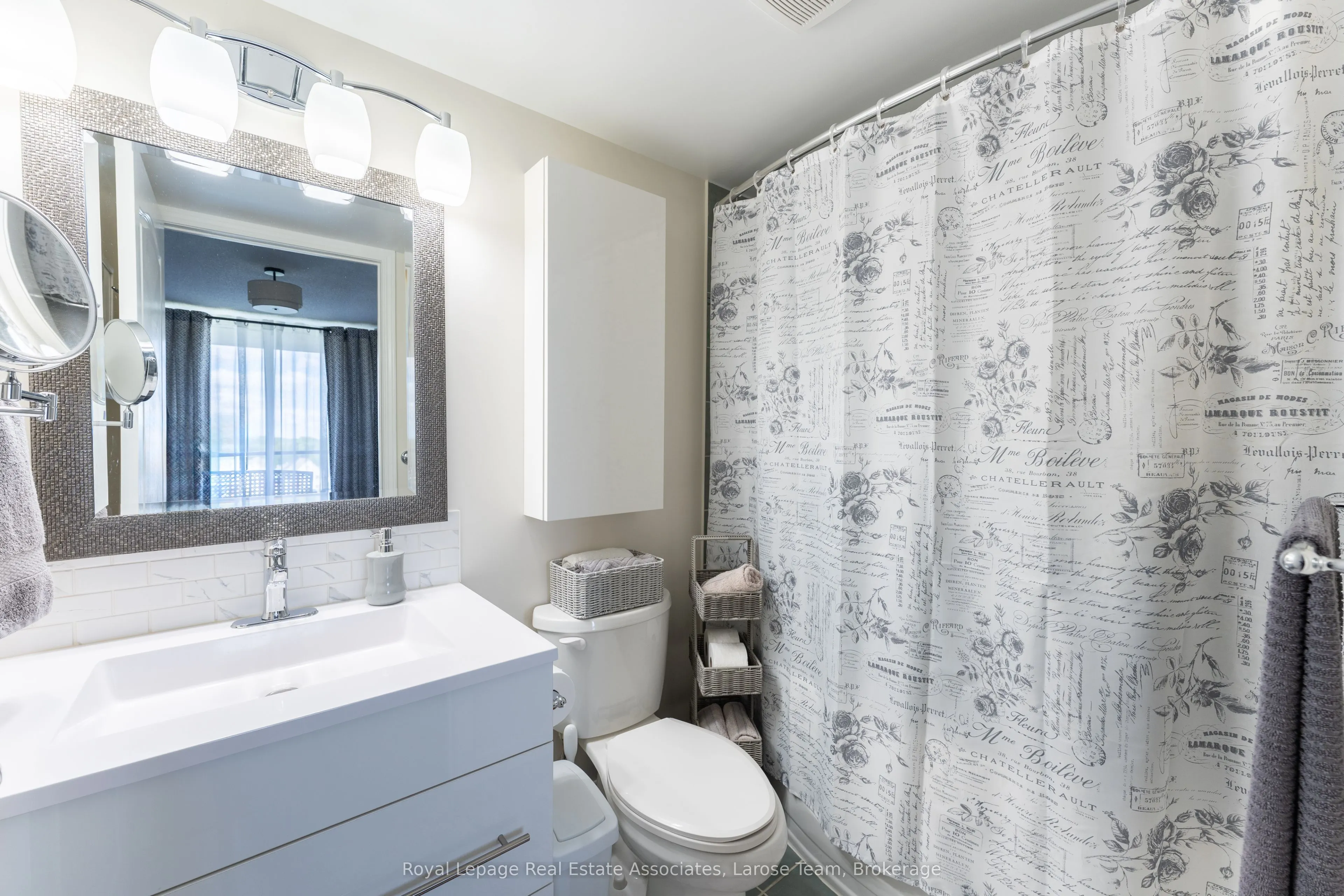 1140 Parkwest Place, #709