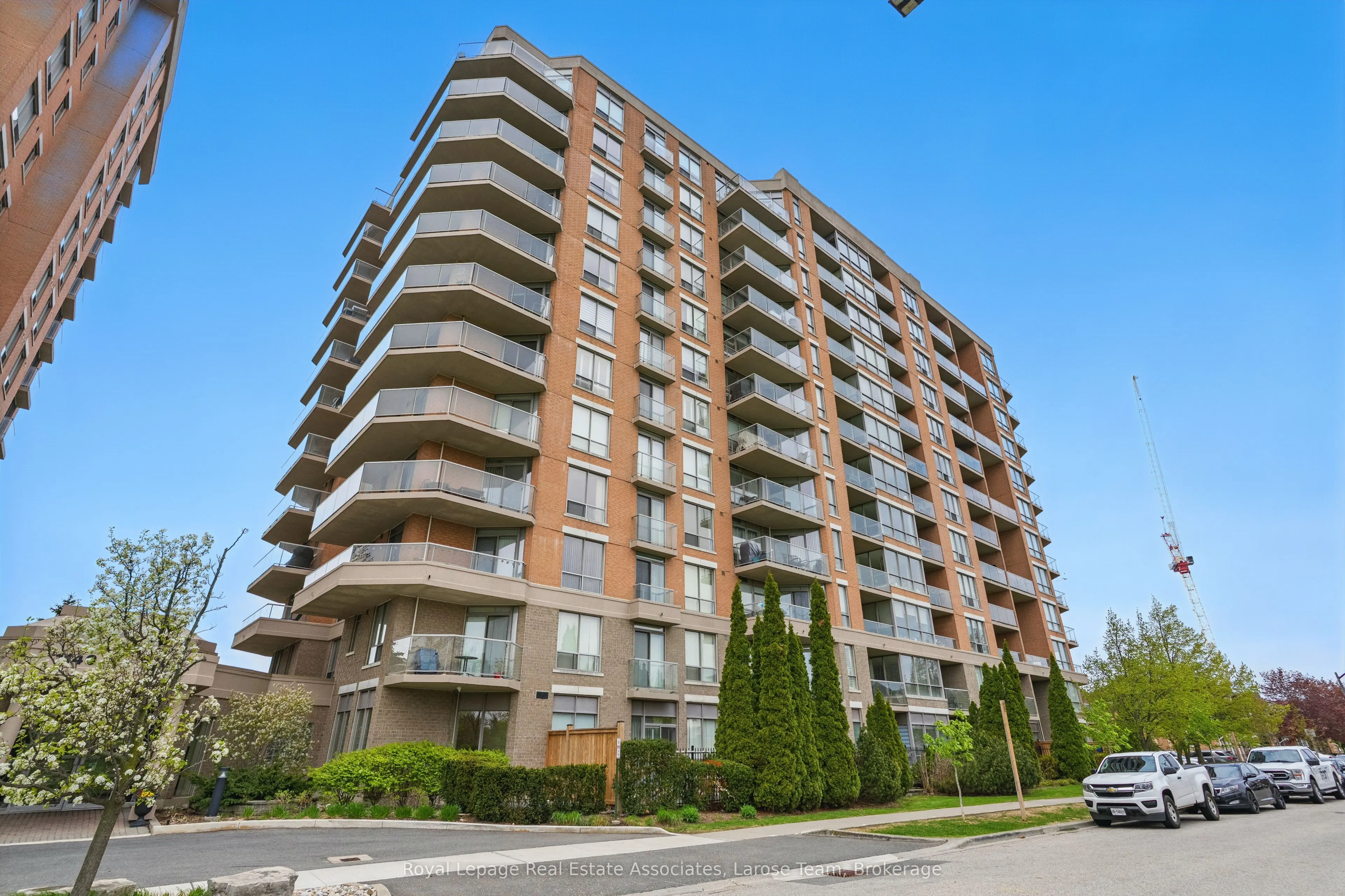 1140 Parkwest Place, #709