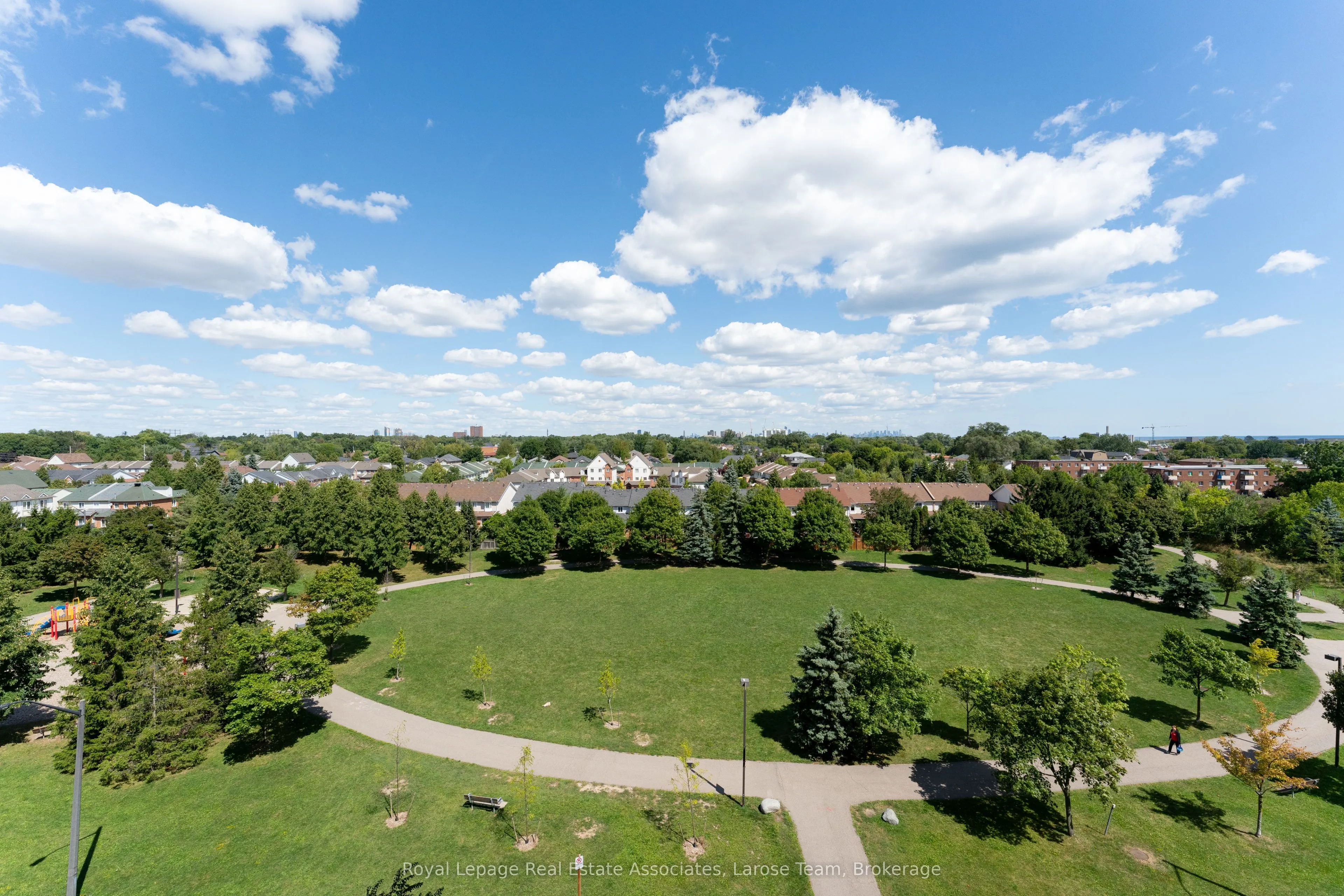 1140 Parkwest Place, #709