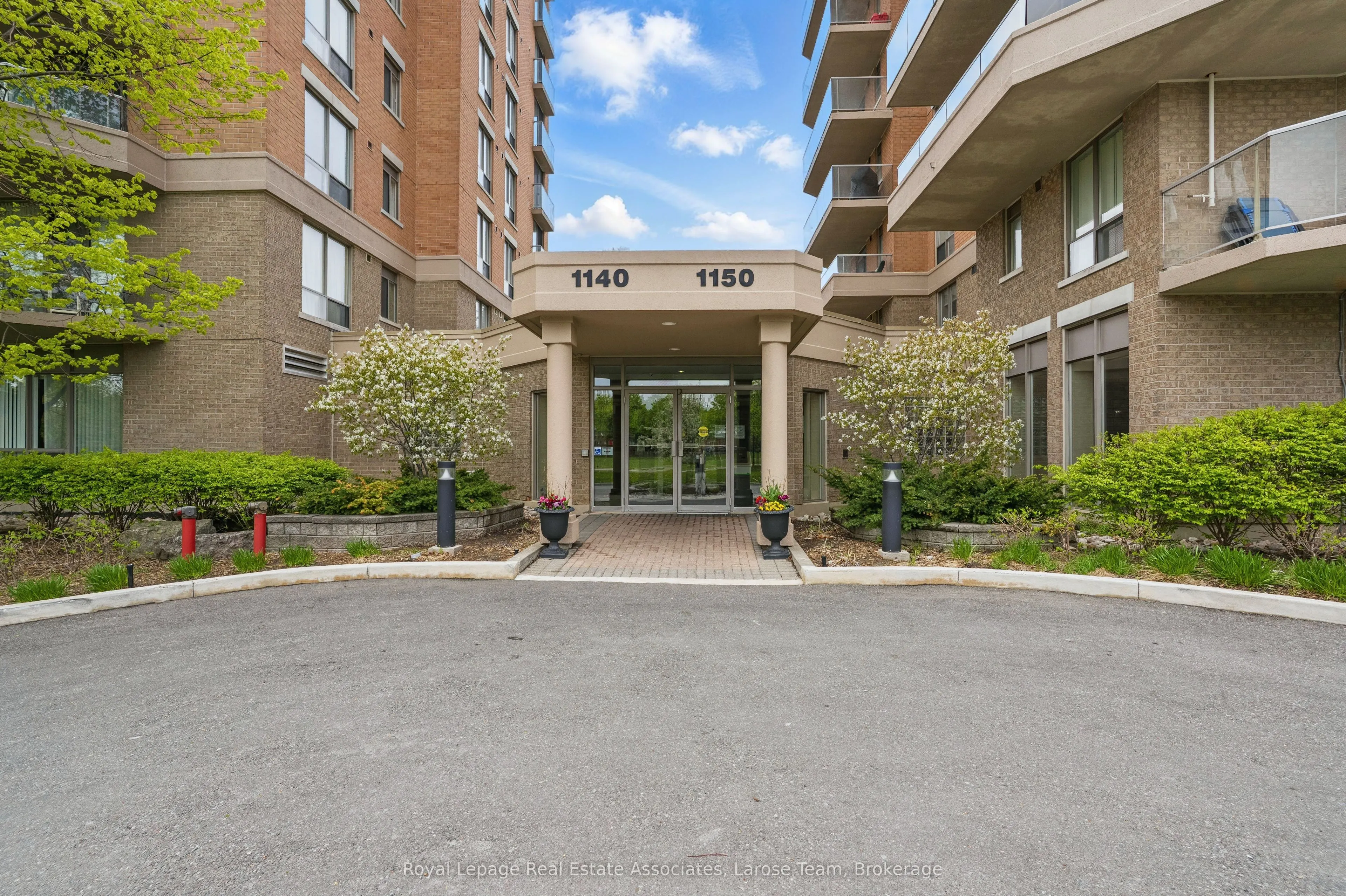 1140 Parkwest Place, #709