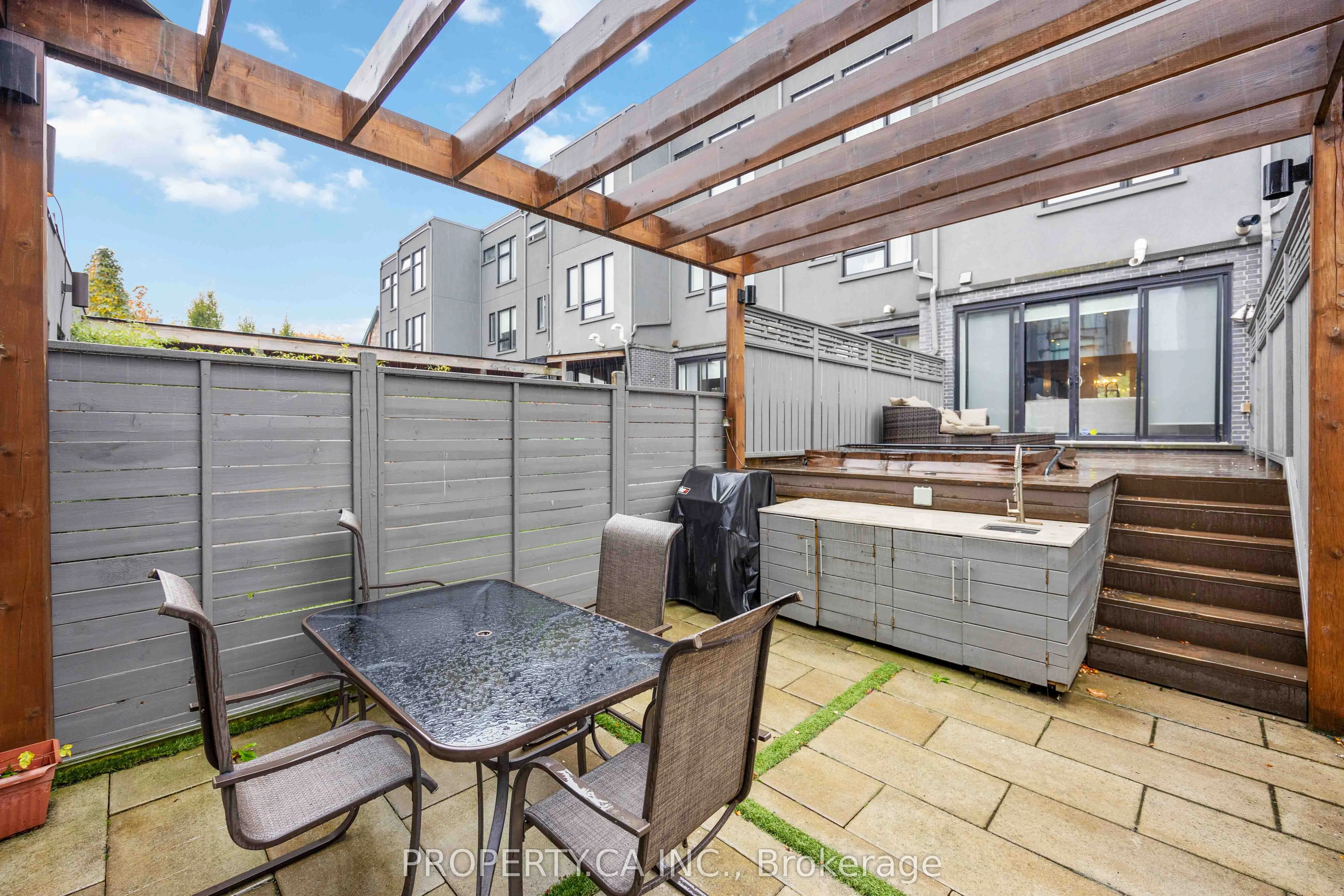 265 Roxton Road