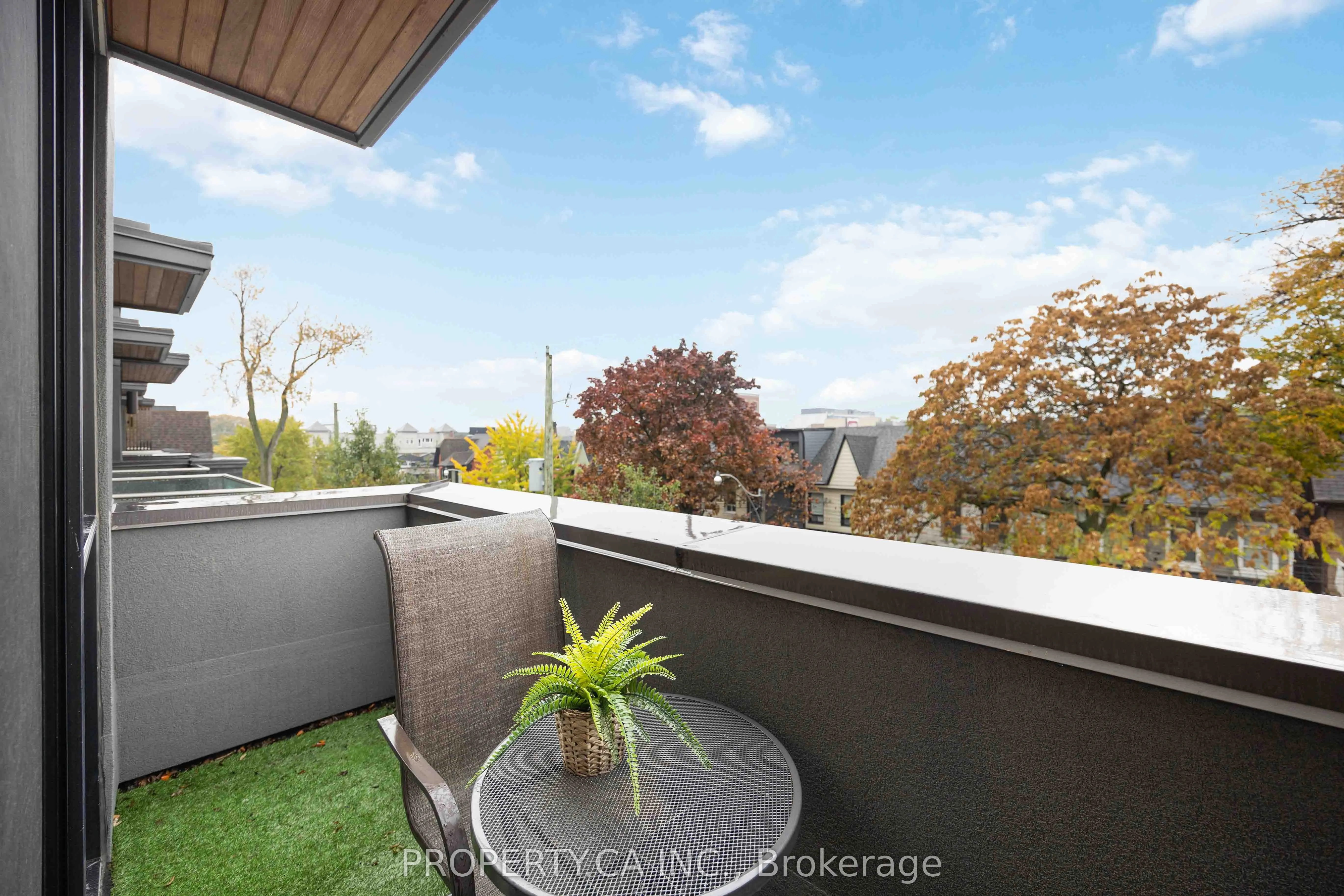 265 Roxton Road