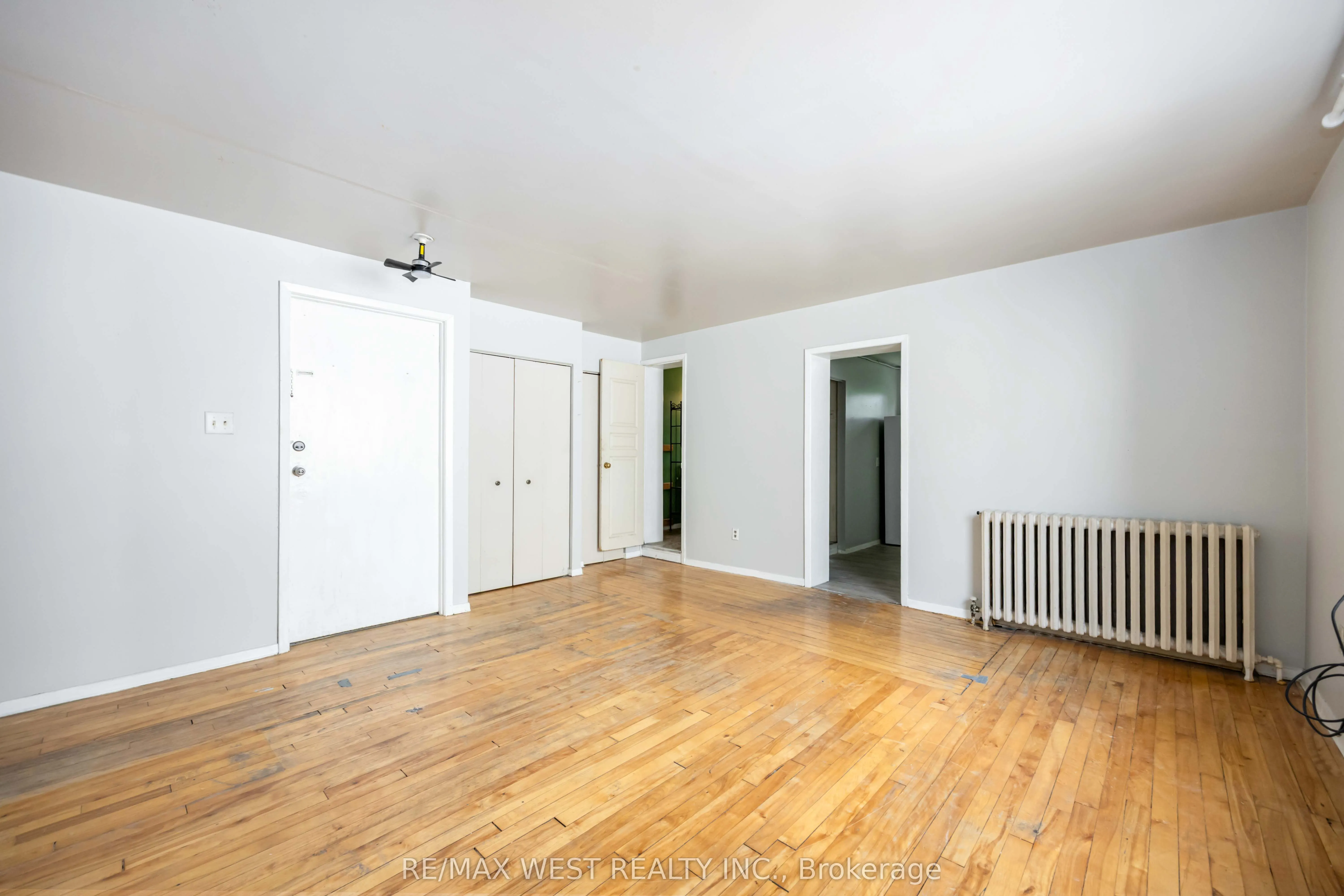 4990 Dundas Street W, #A