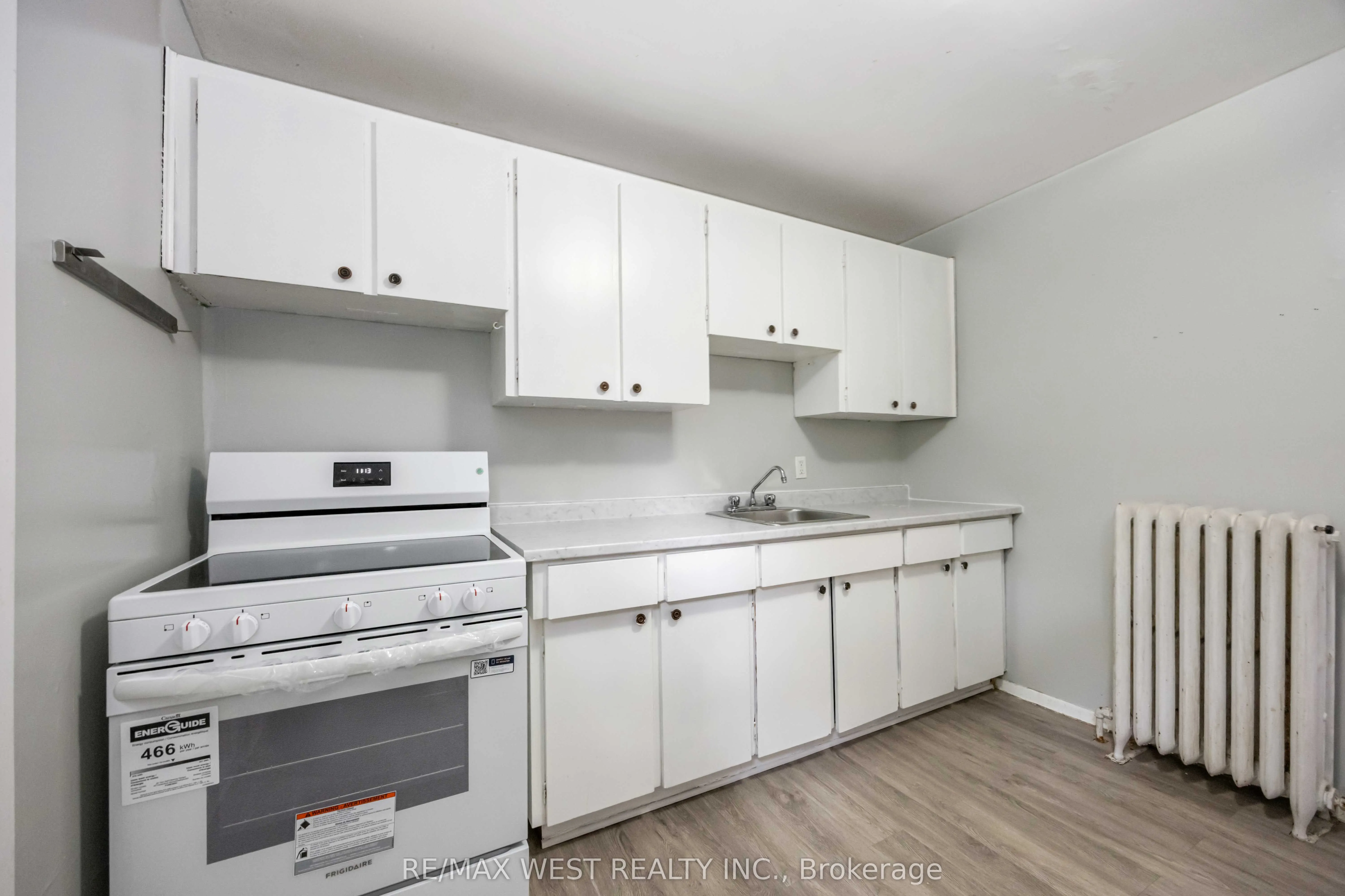 4990 Dundas Street W, #A