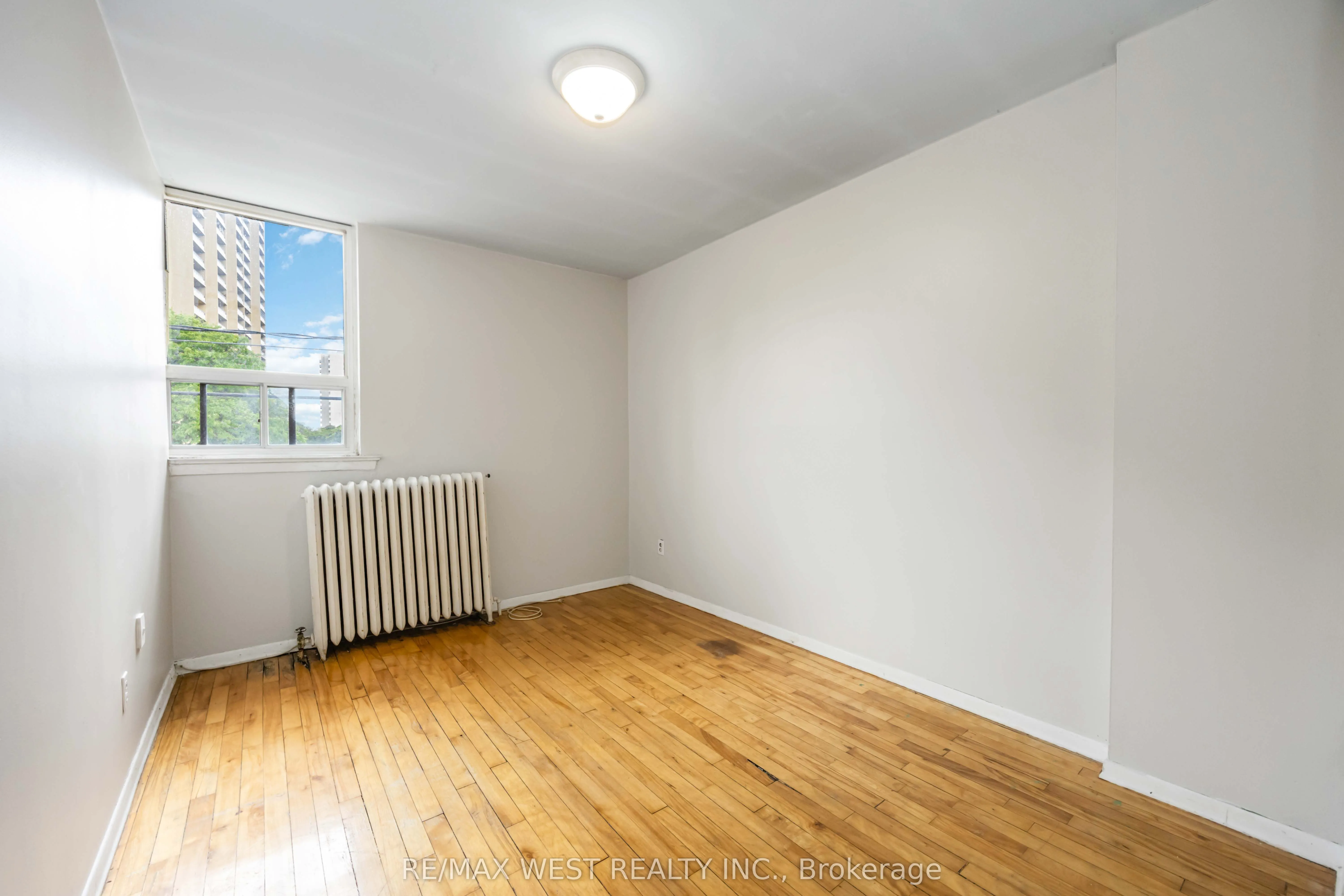 4990 Dundas Street W, #A