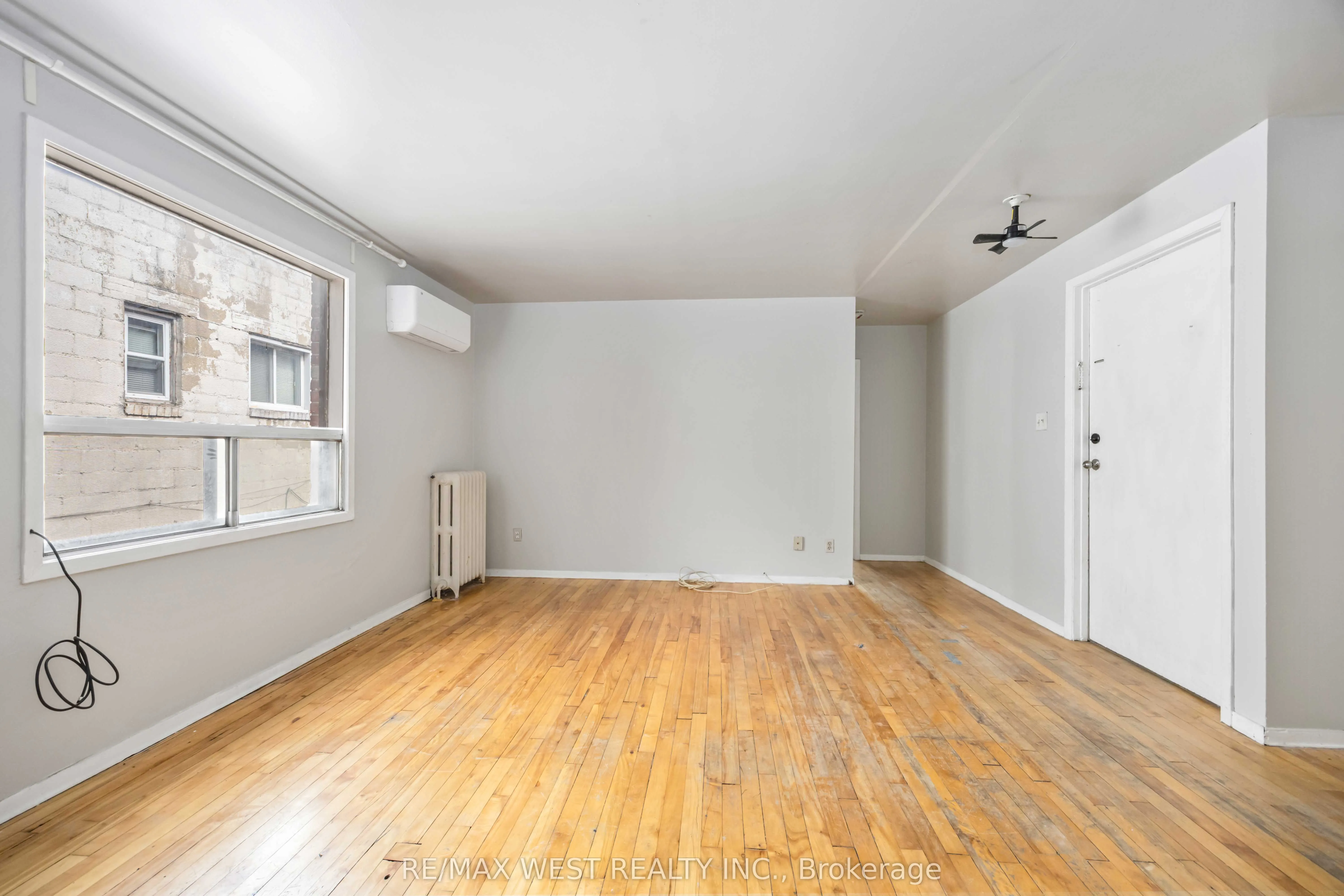 4990 Dundas Street W, #A