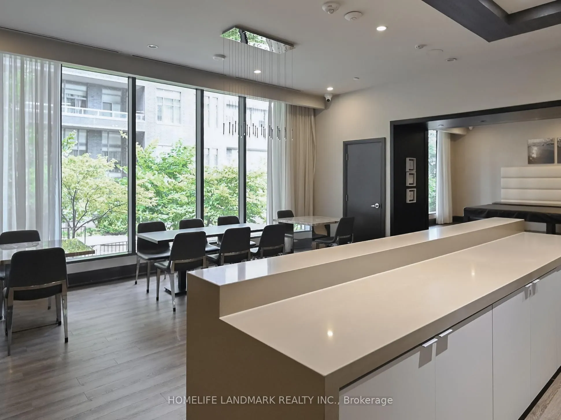 59 Annie Craig Drive, #1608