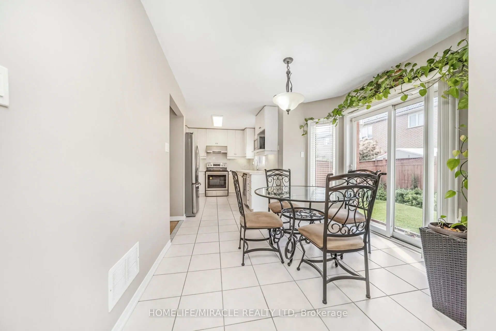 17 Mainard Crescent