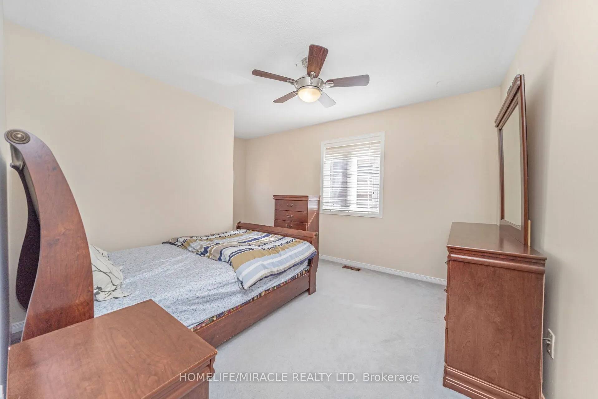 17 Mainard Crescent