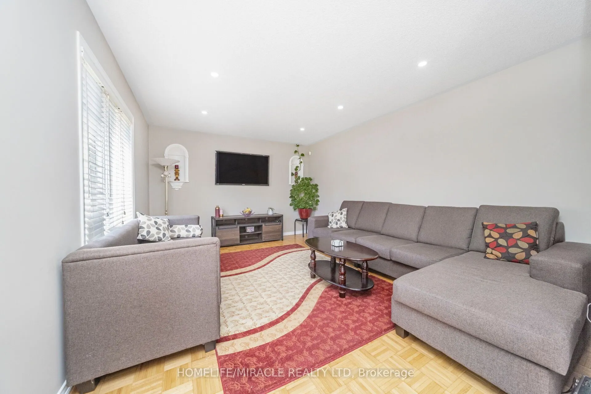 17 Mainard Crescent