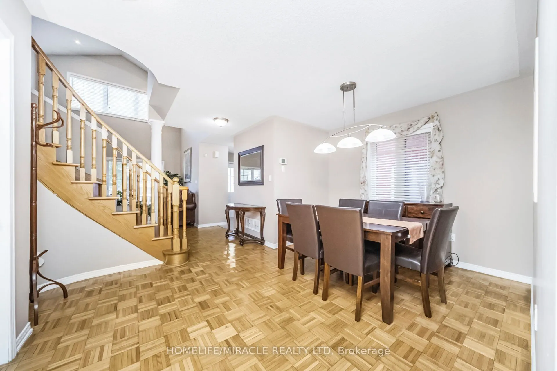 17 Mainard Crescent