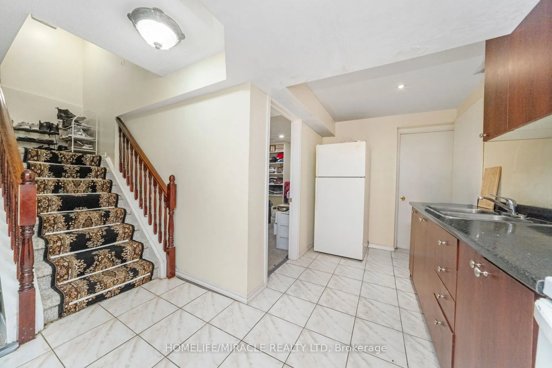 17 Mainard Crescent