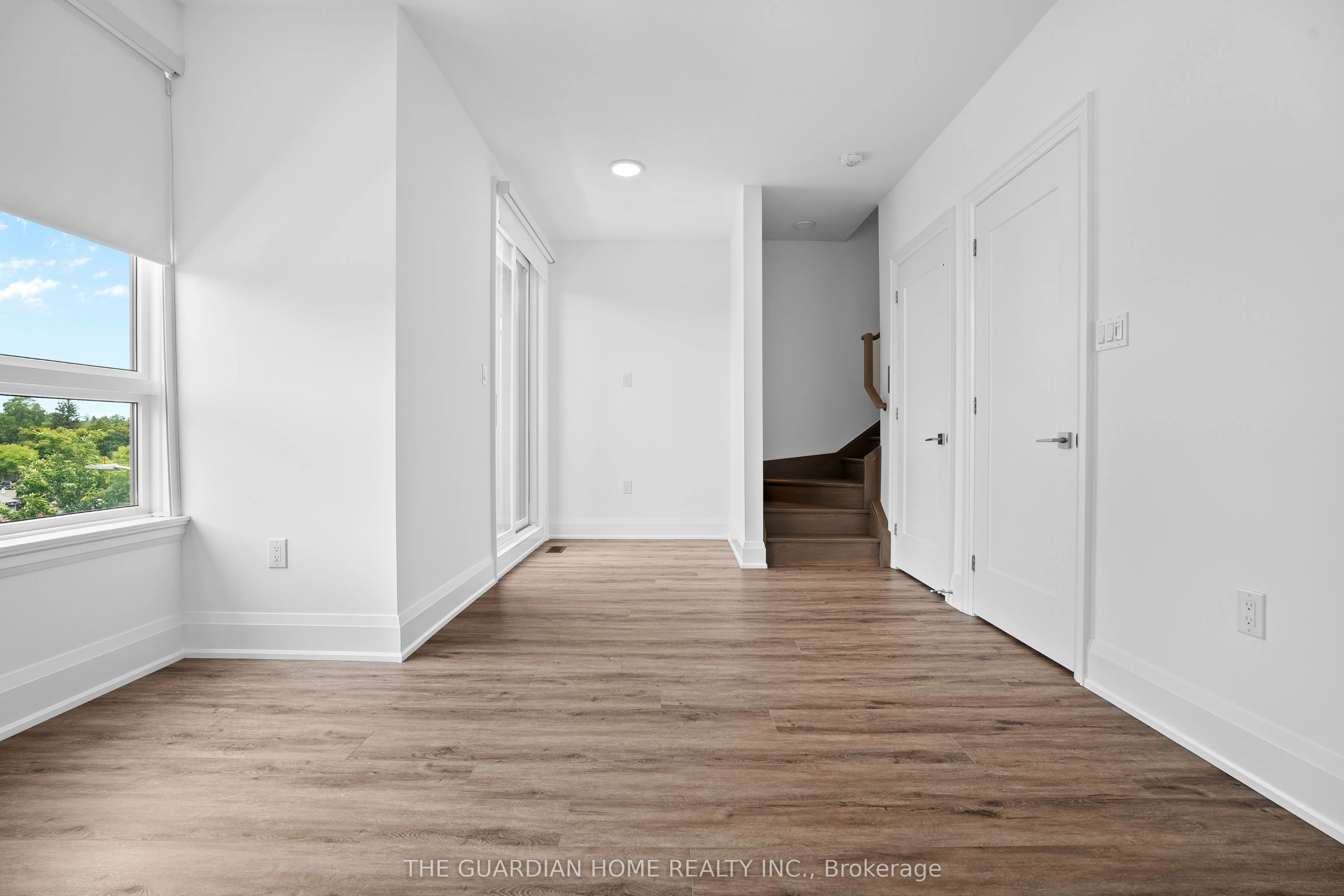 121 High Street W, #4