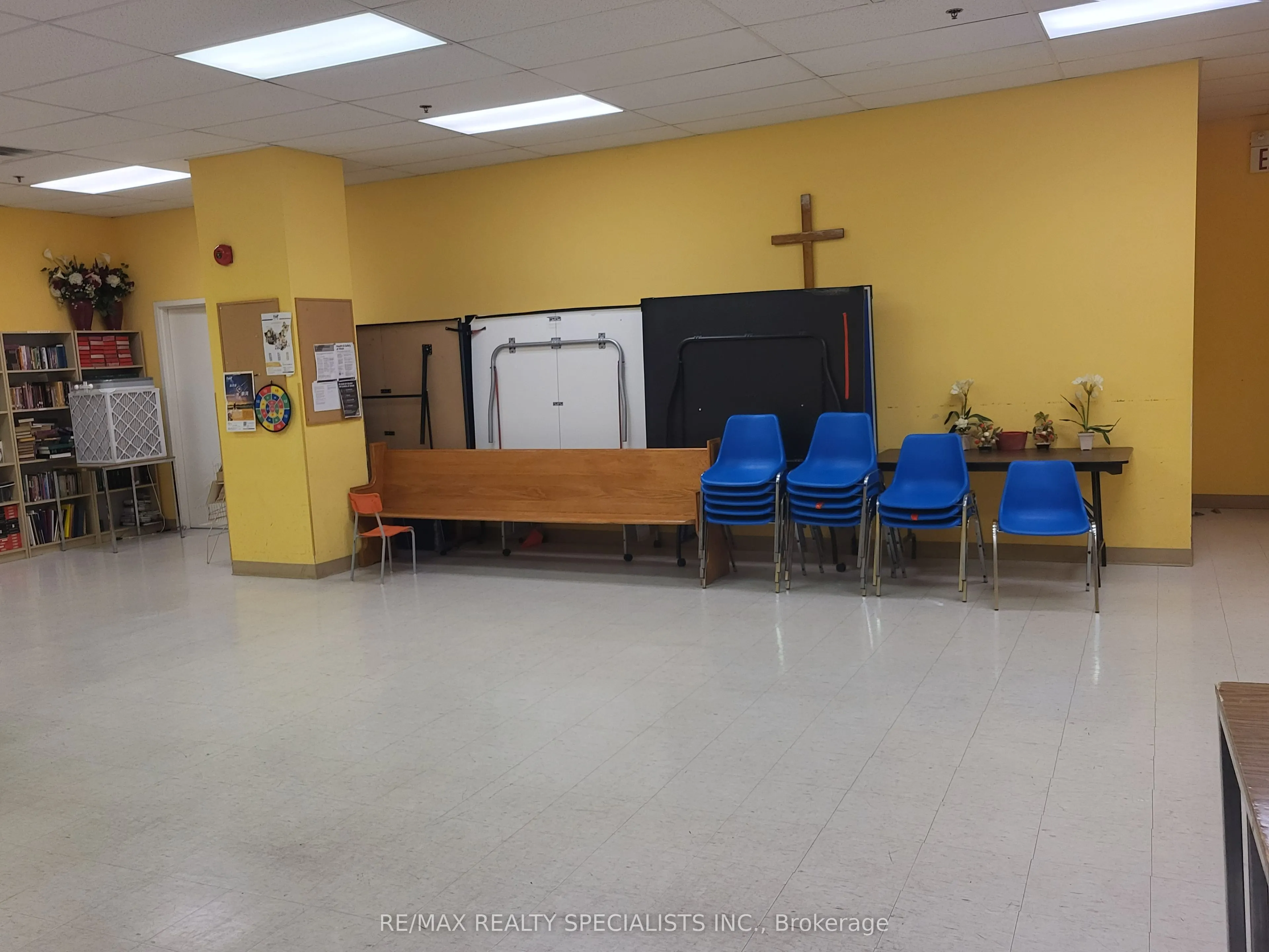 1550 South Gateway Road, #320