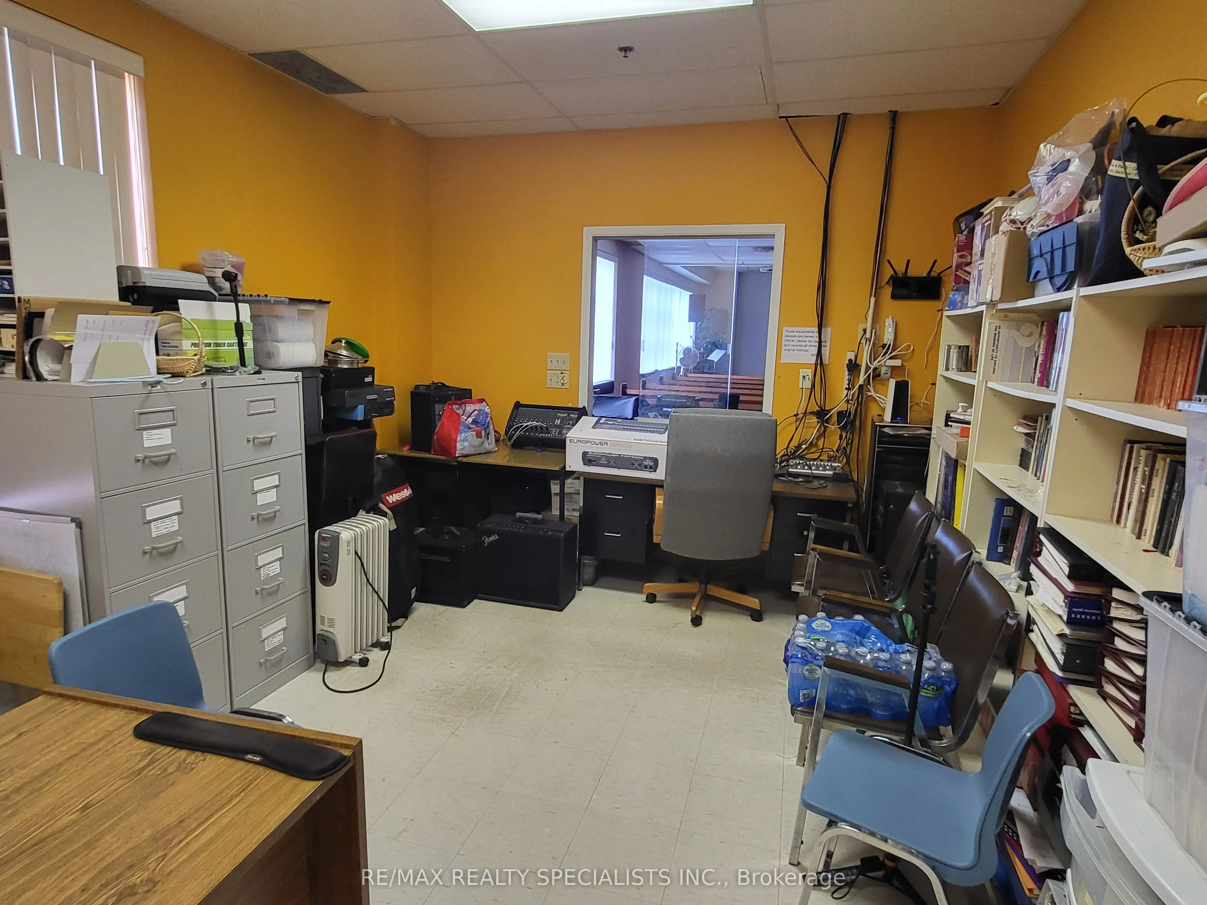 1550 South Gateway Road, #320