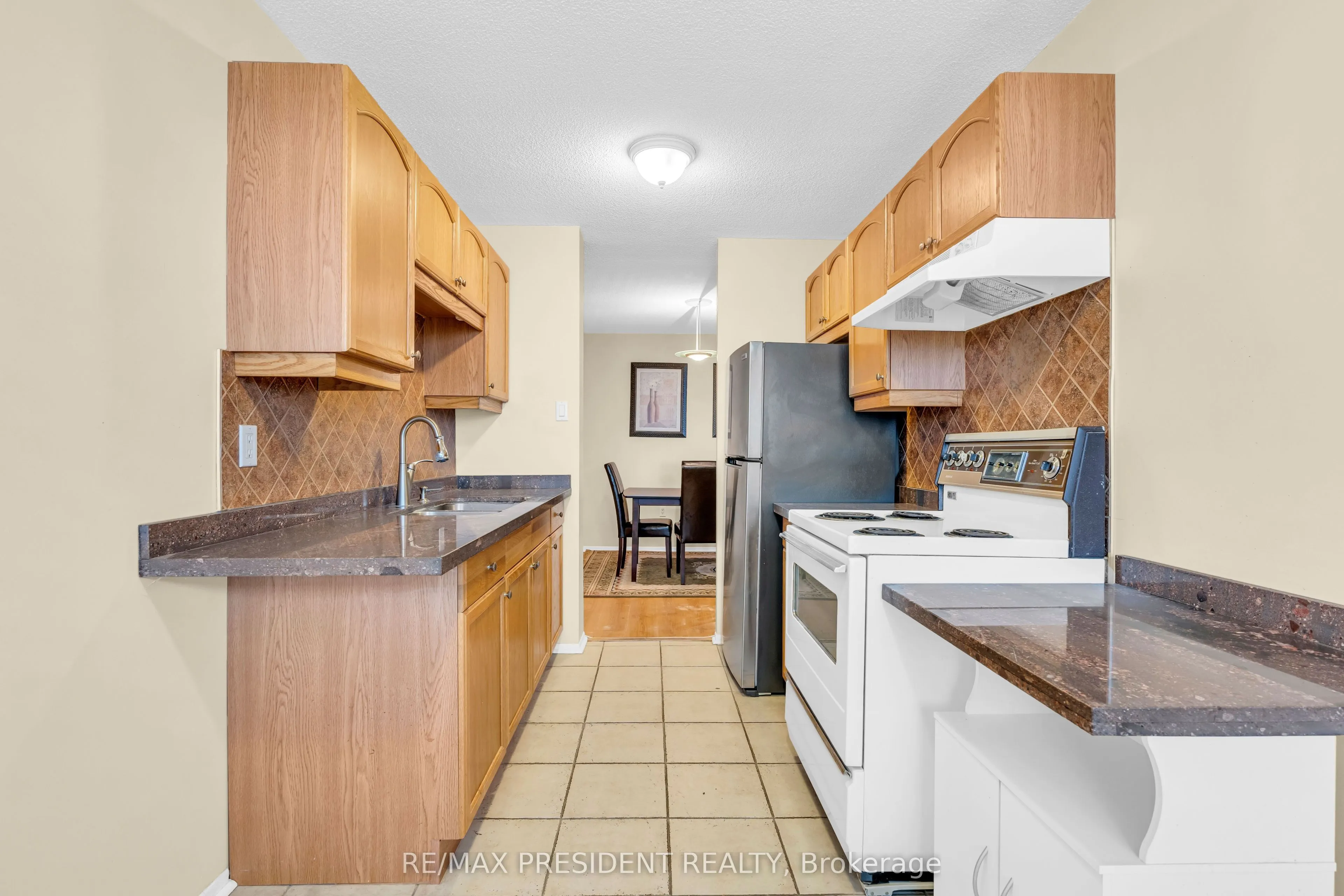 21 Knightsbridge Road, #1408