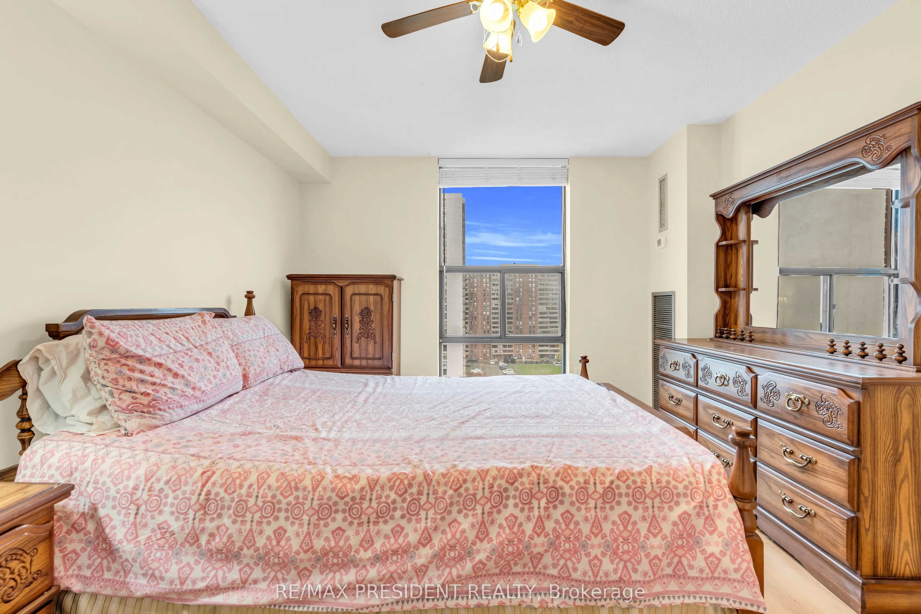 21 Knightsbridge Road, #1408