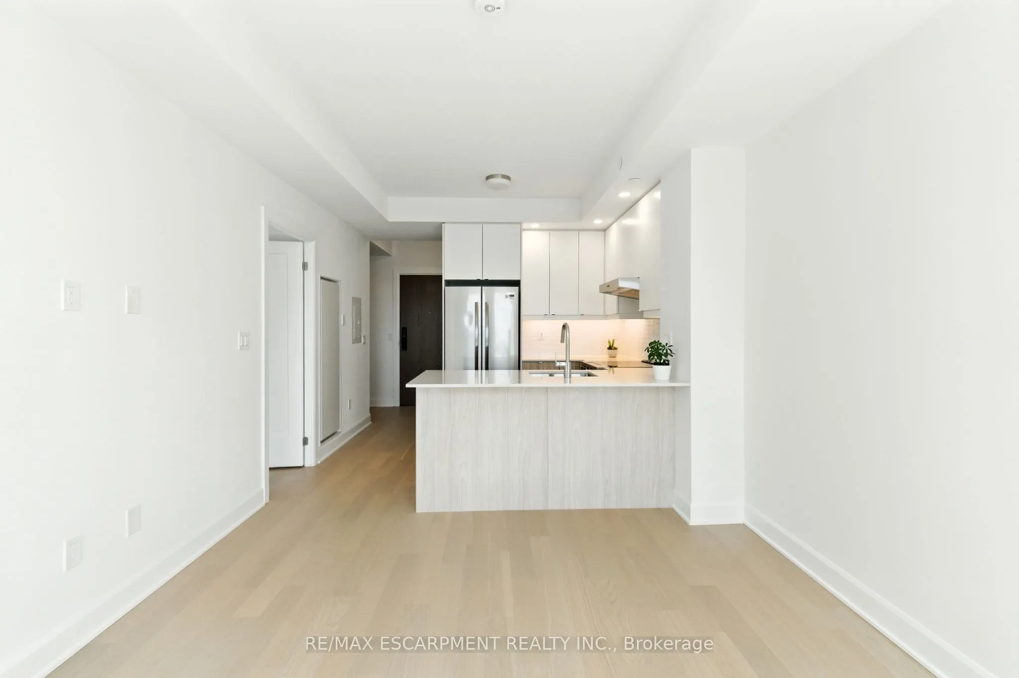 3240 William Coltson Avenue, #820