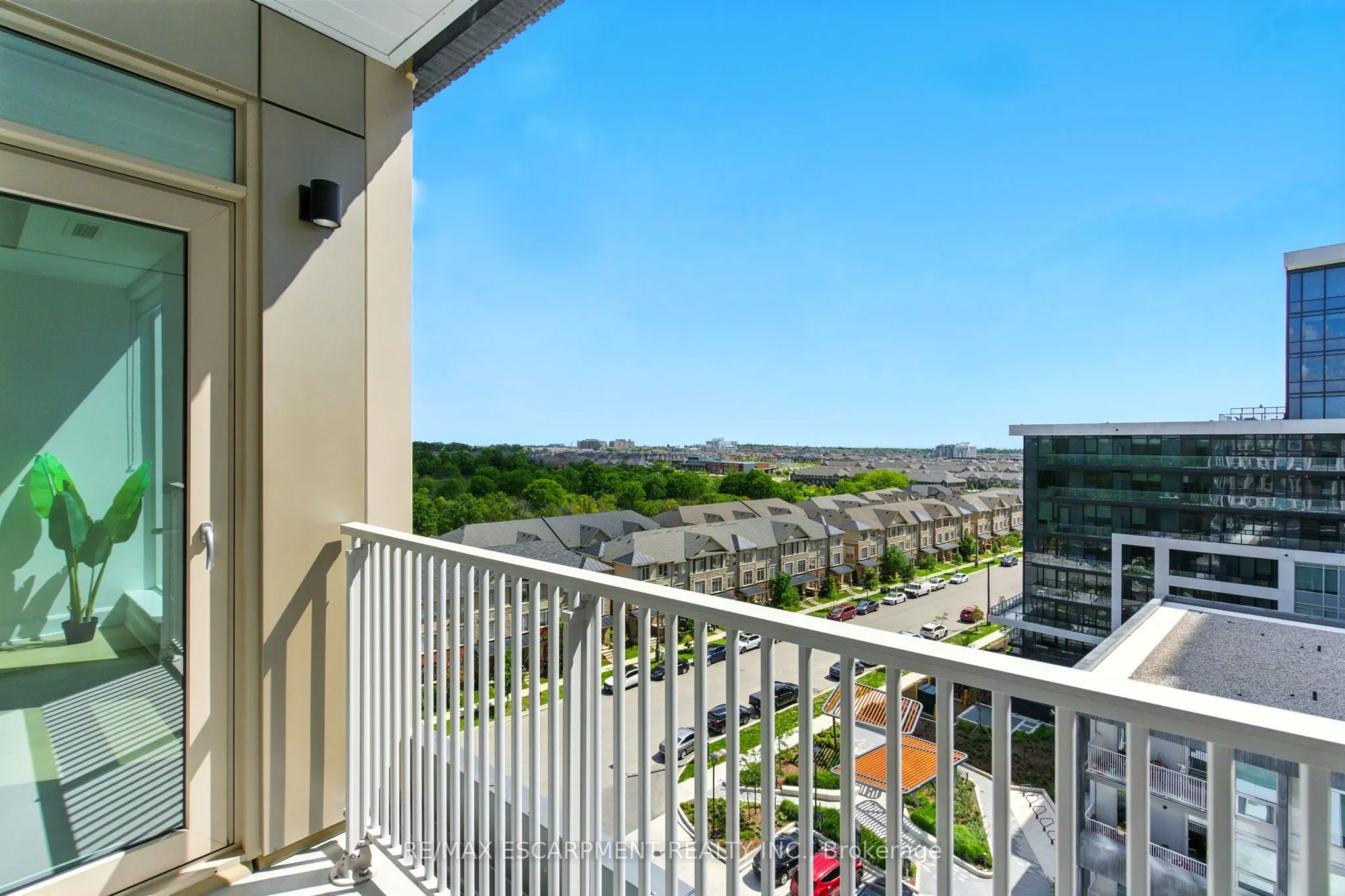 3240 William Coltson Avenue, #820