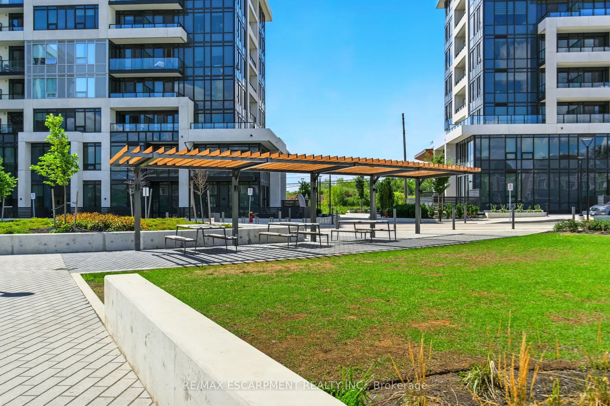 3240 William Coltson Avenue, #820