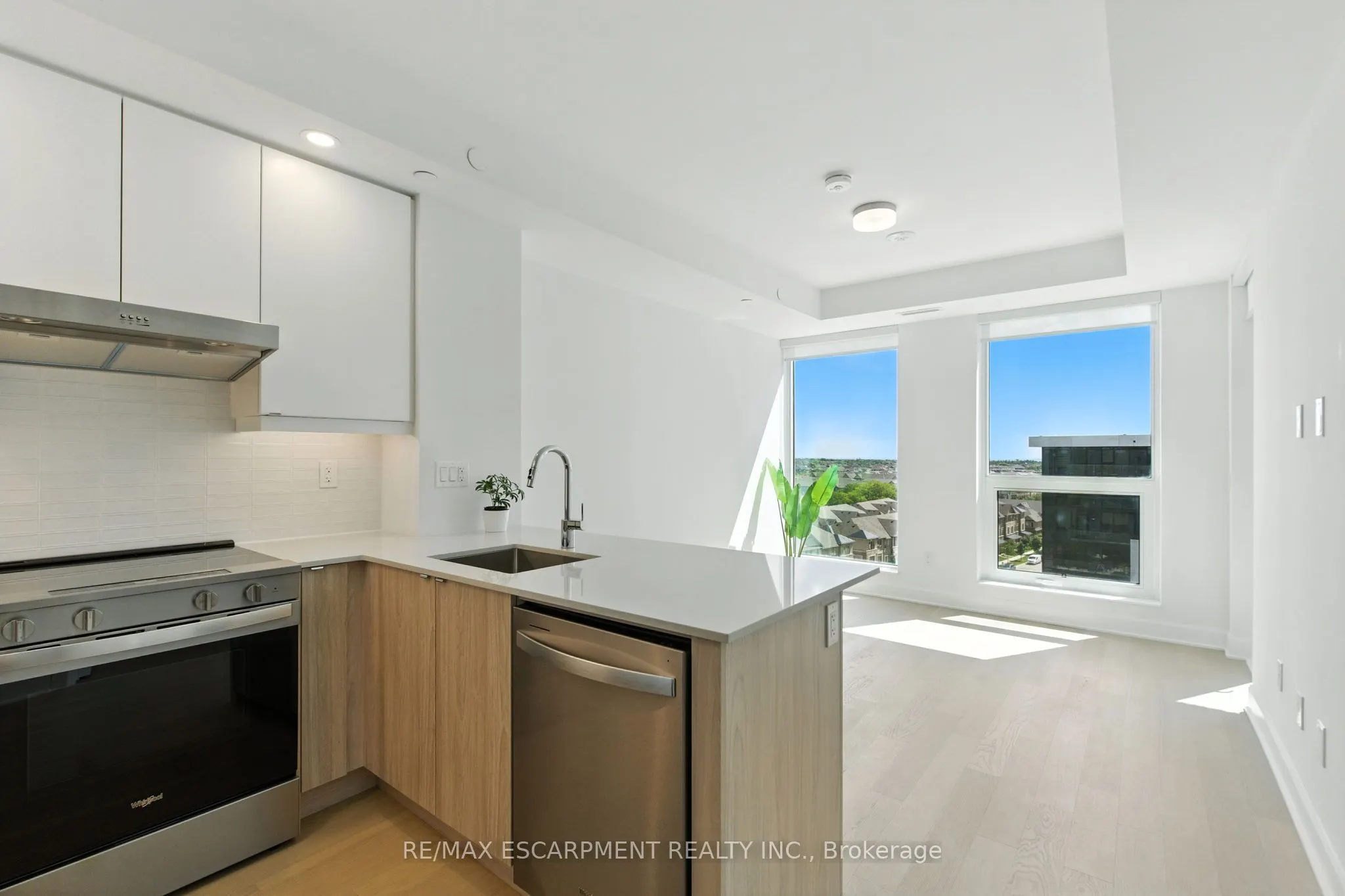 3240 William Coltson Avenue, #820