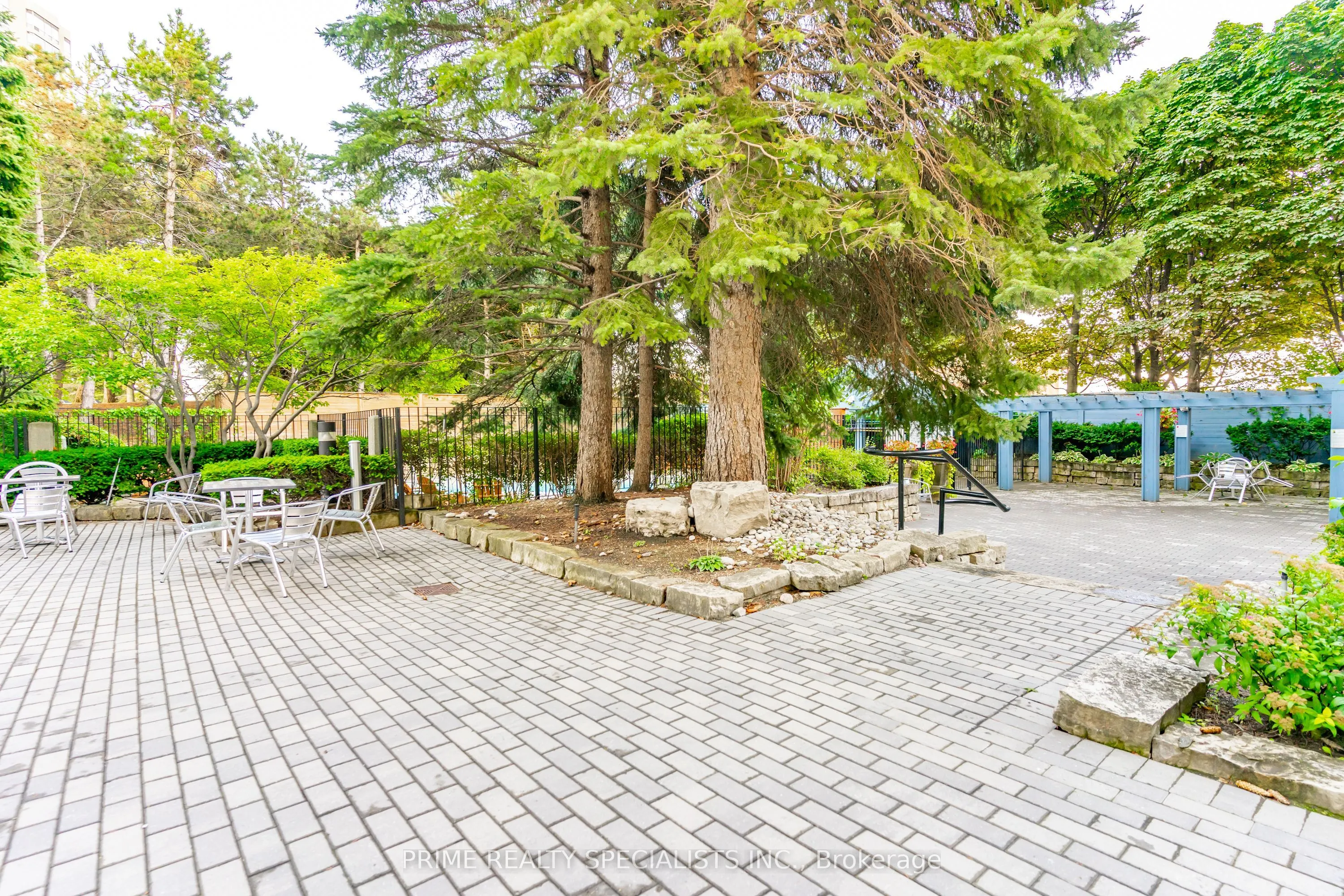 26 Hanover Road, #611