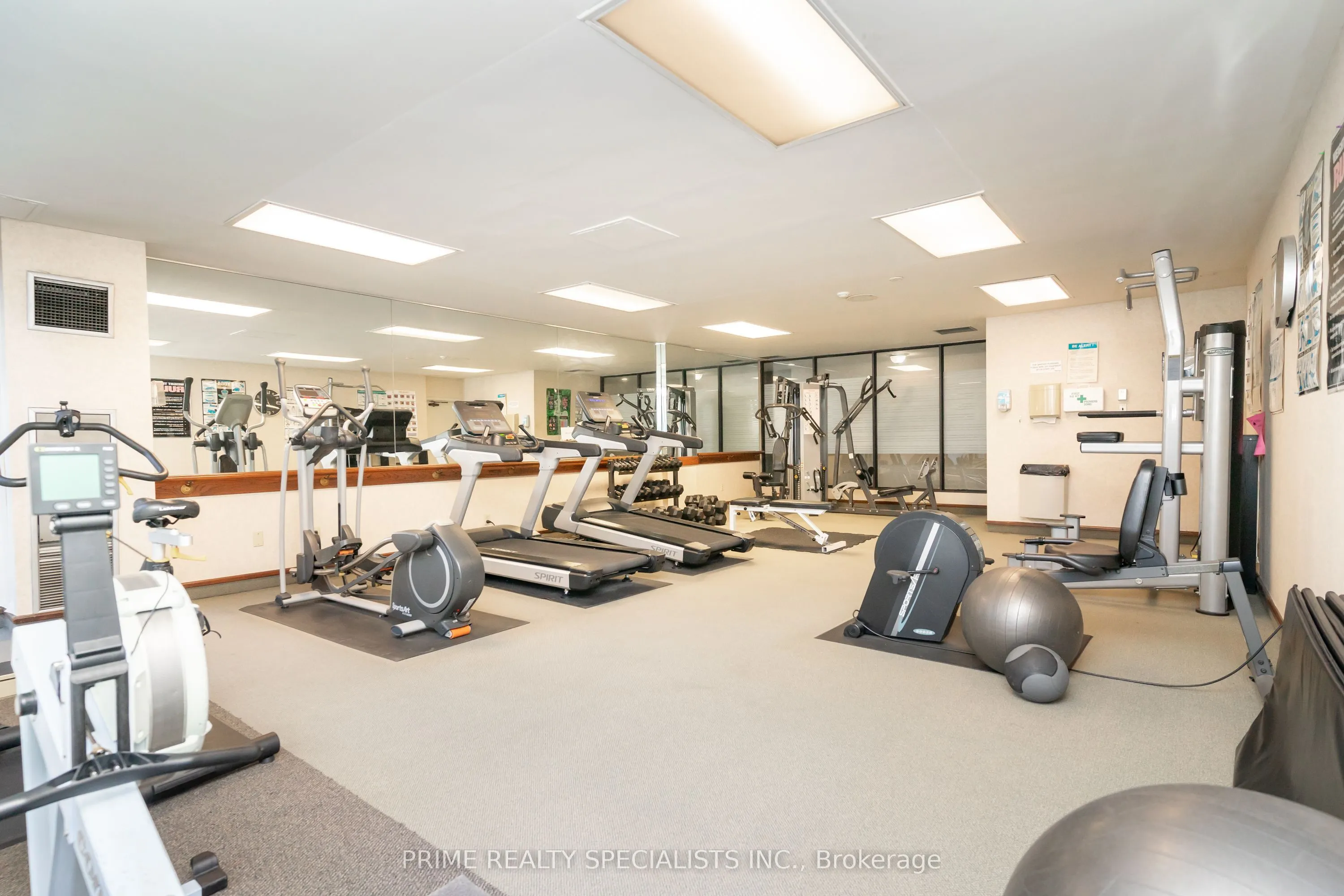 26 Hanover Road, #611