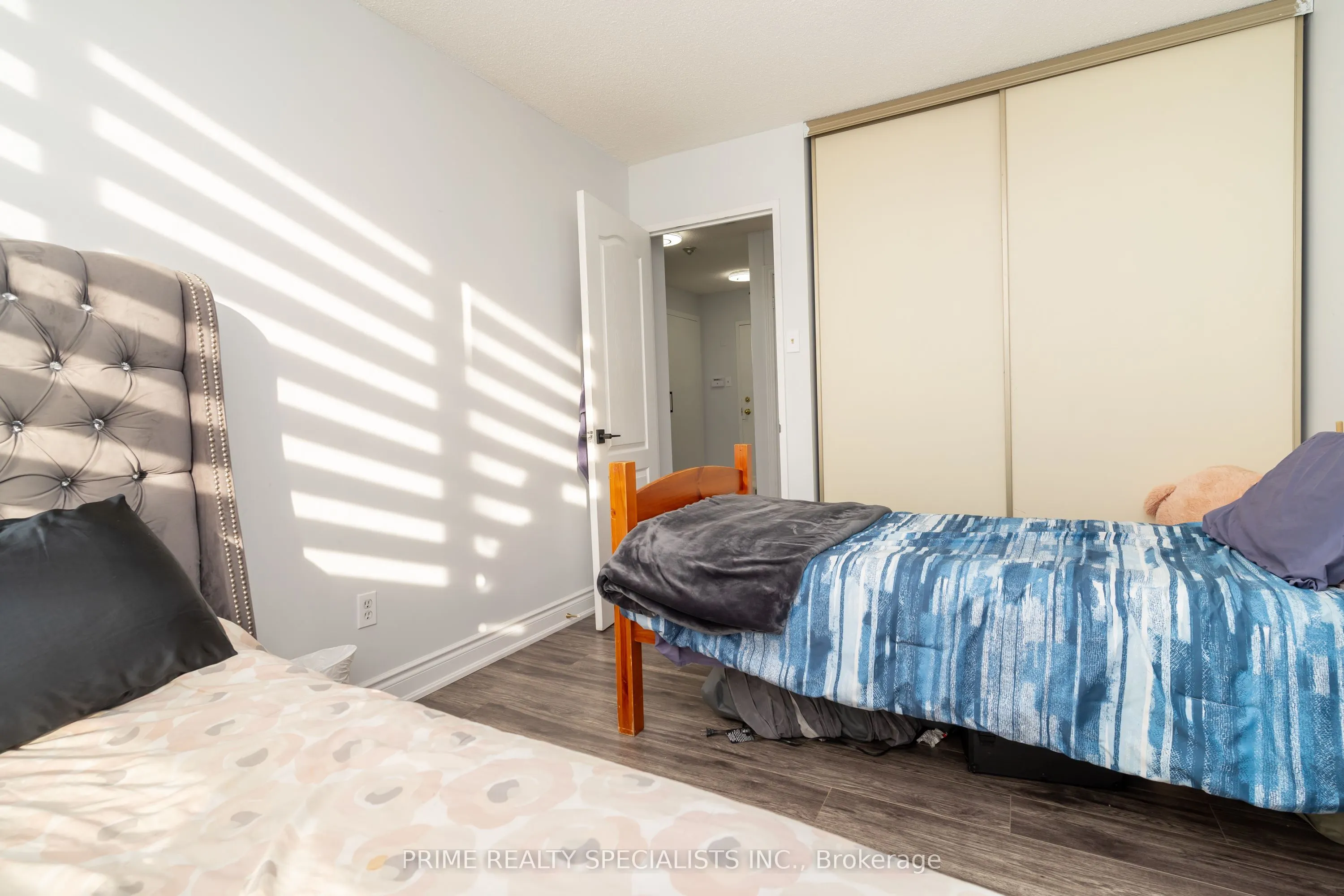 26 Hanover Road, #611