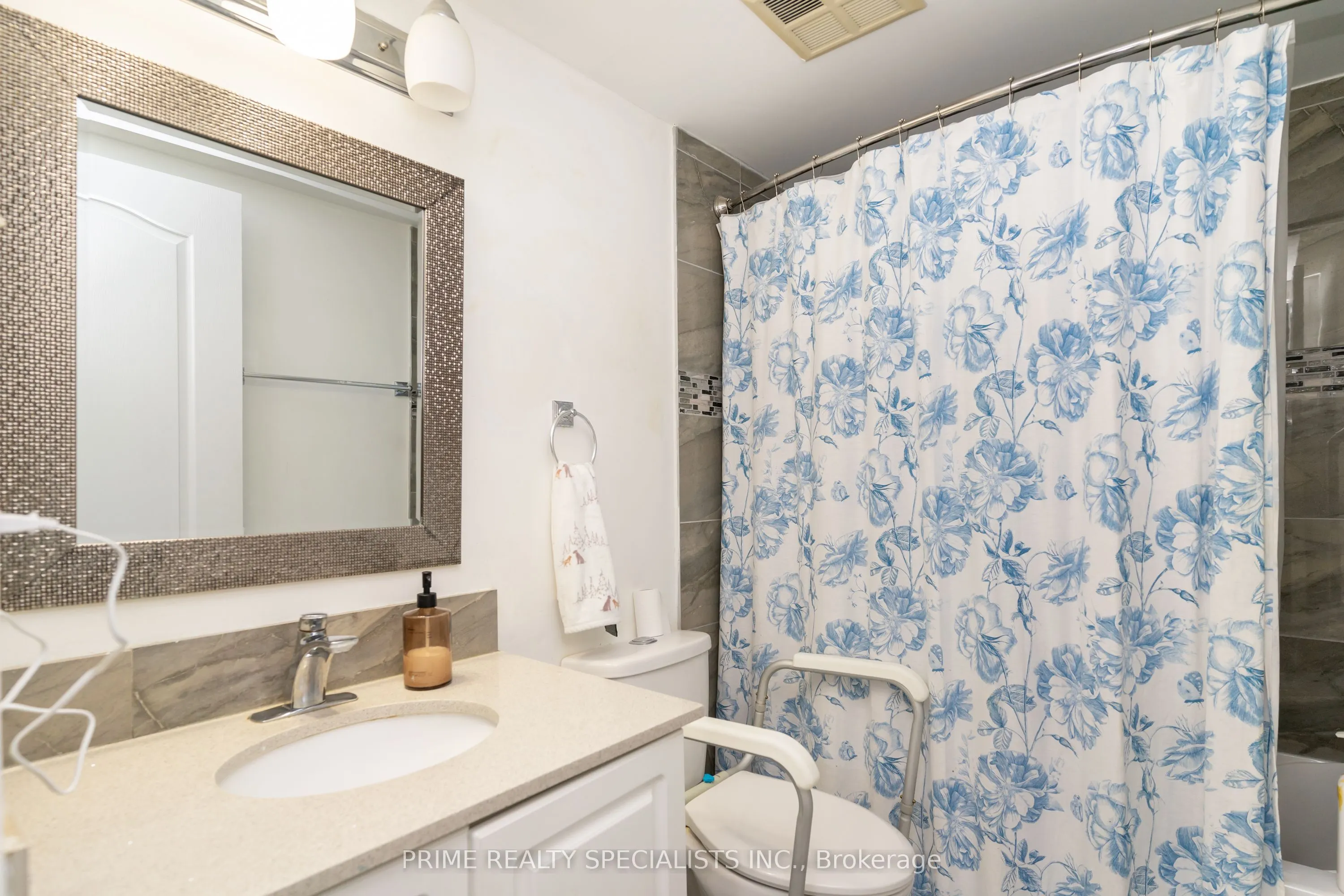 26 Hanover Road, #611