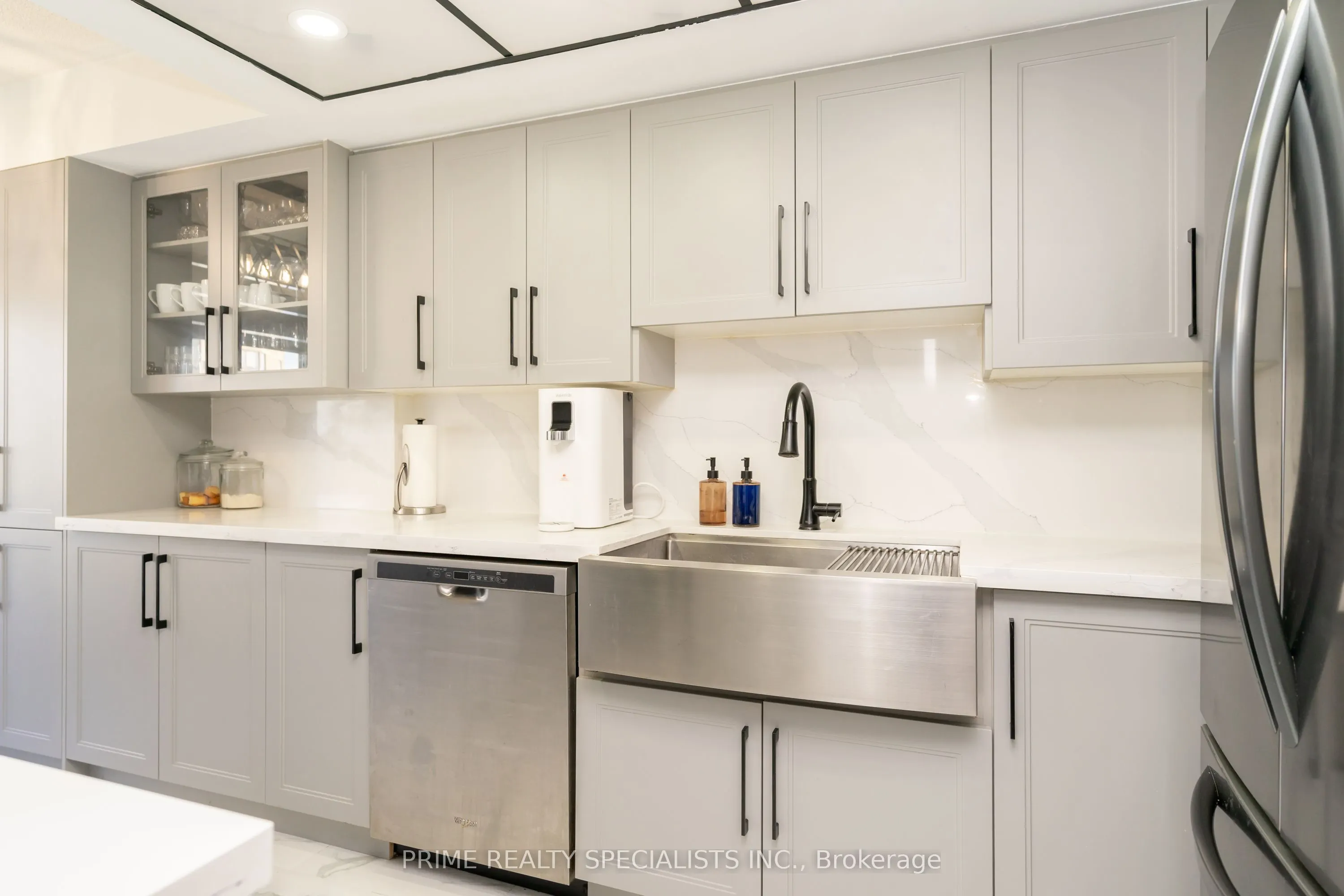 26 Hanover Road, #611