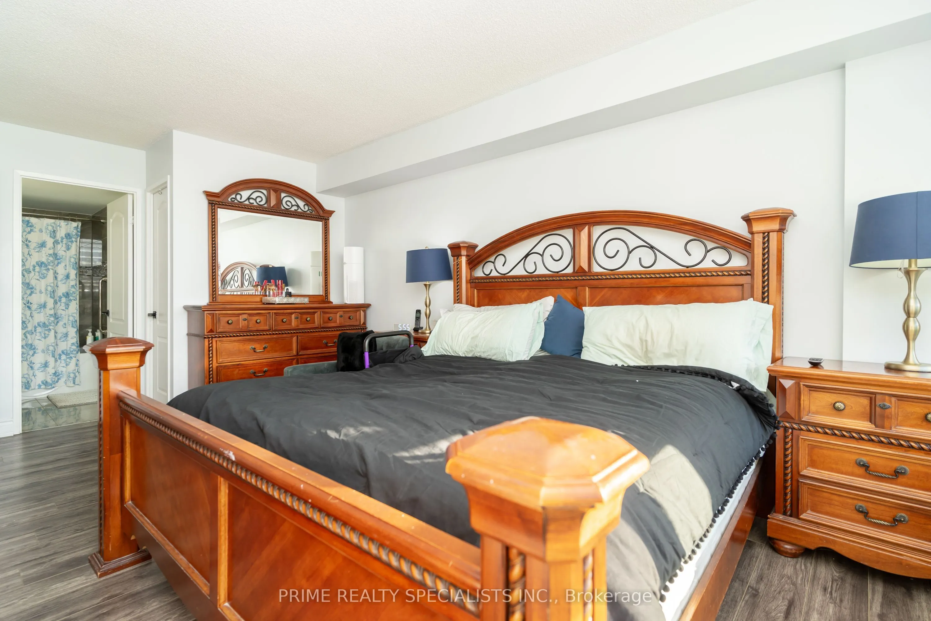 26 Hanover Road, #611