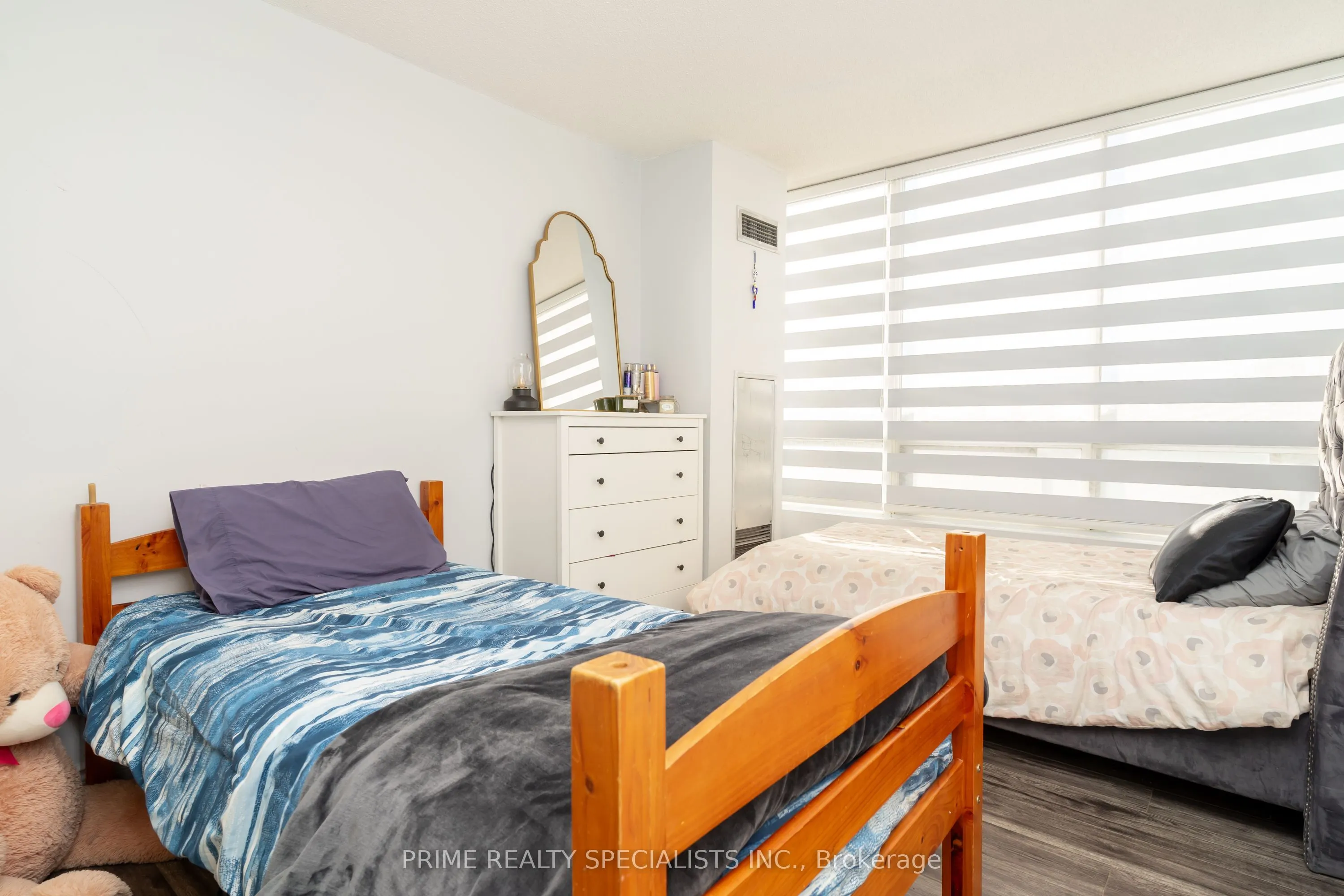 26 Hanover Road, #611