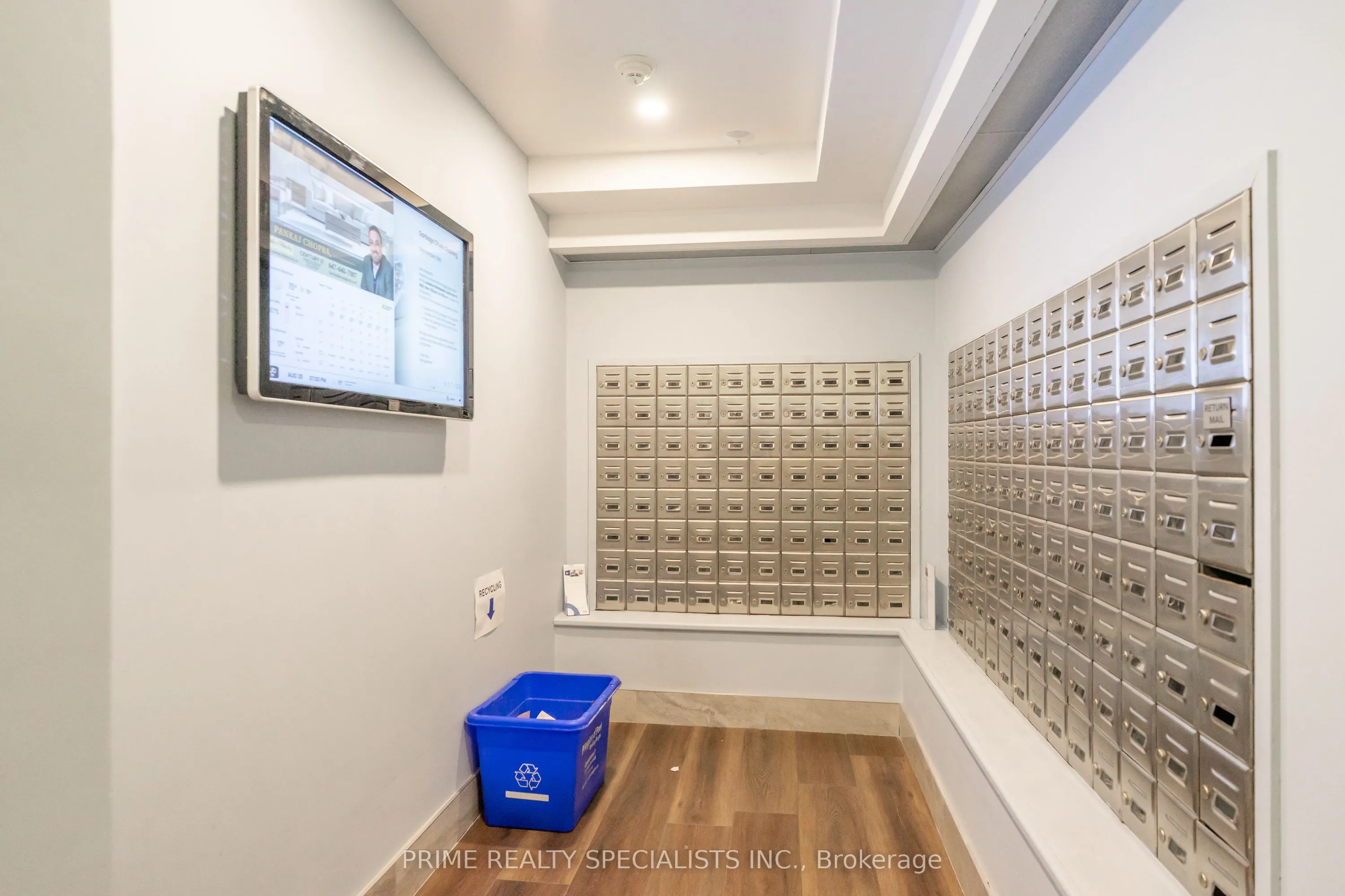 26 Hanover Road, #611