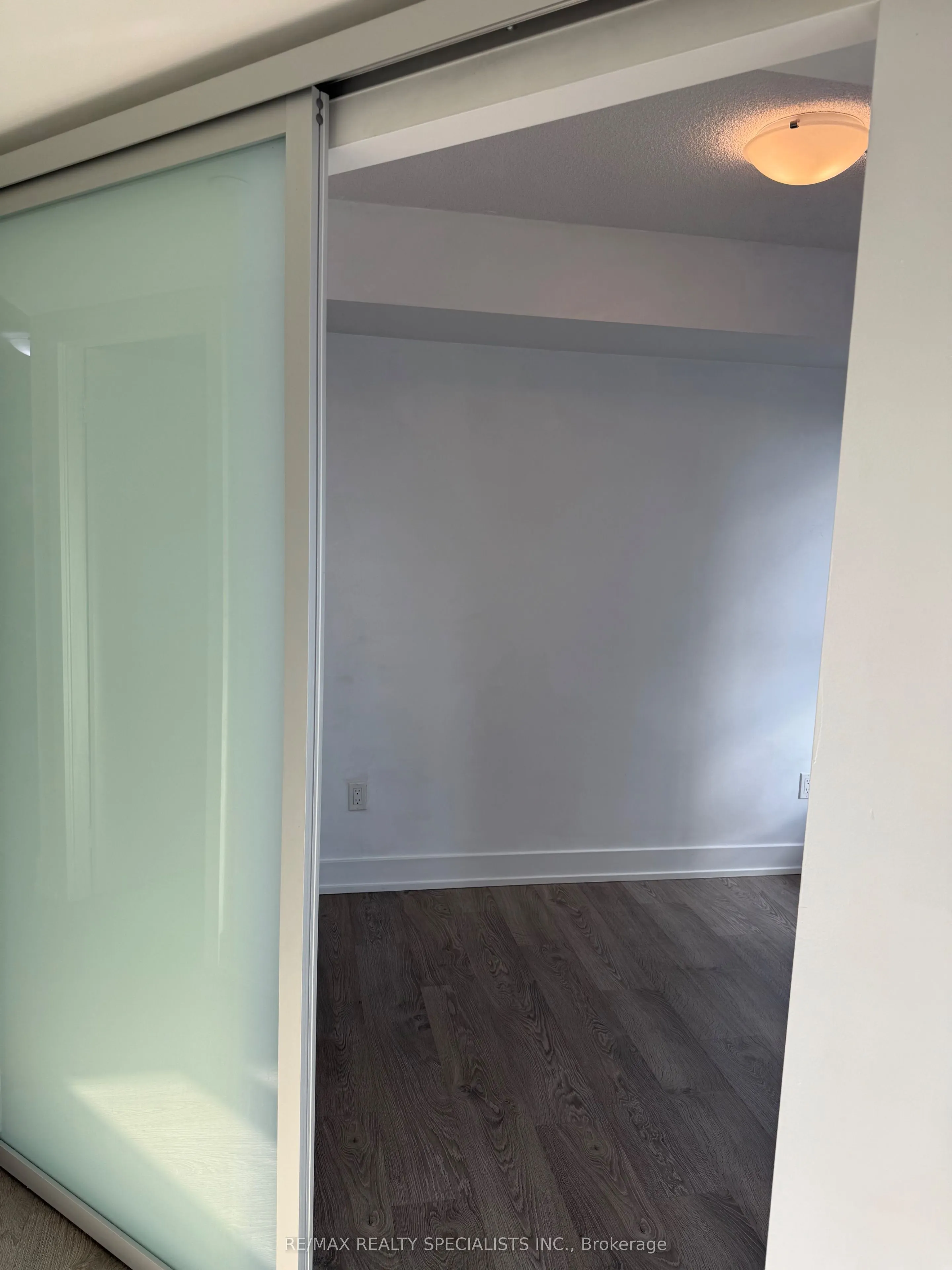 7 Mabelle Avenue, #3002