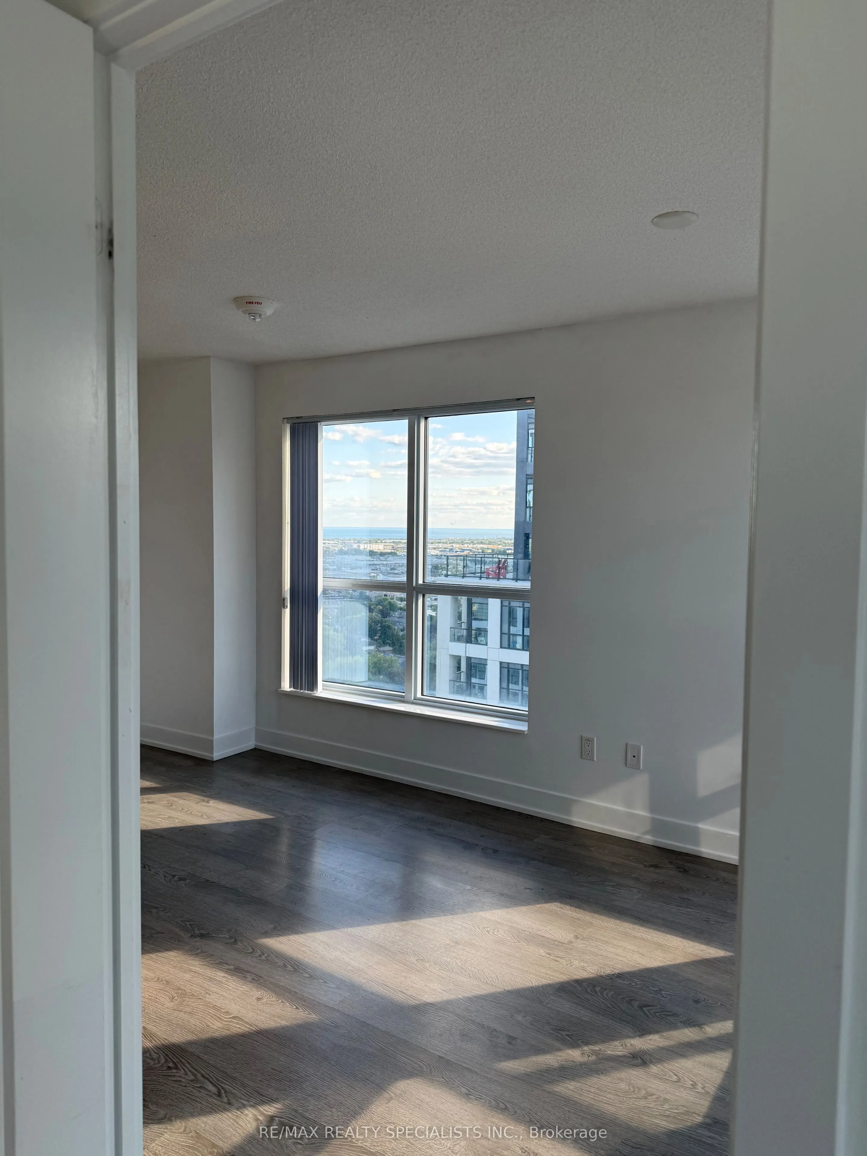7 Mabelle Avenue, #3002