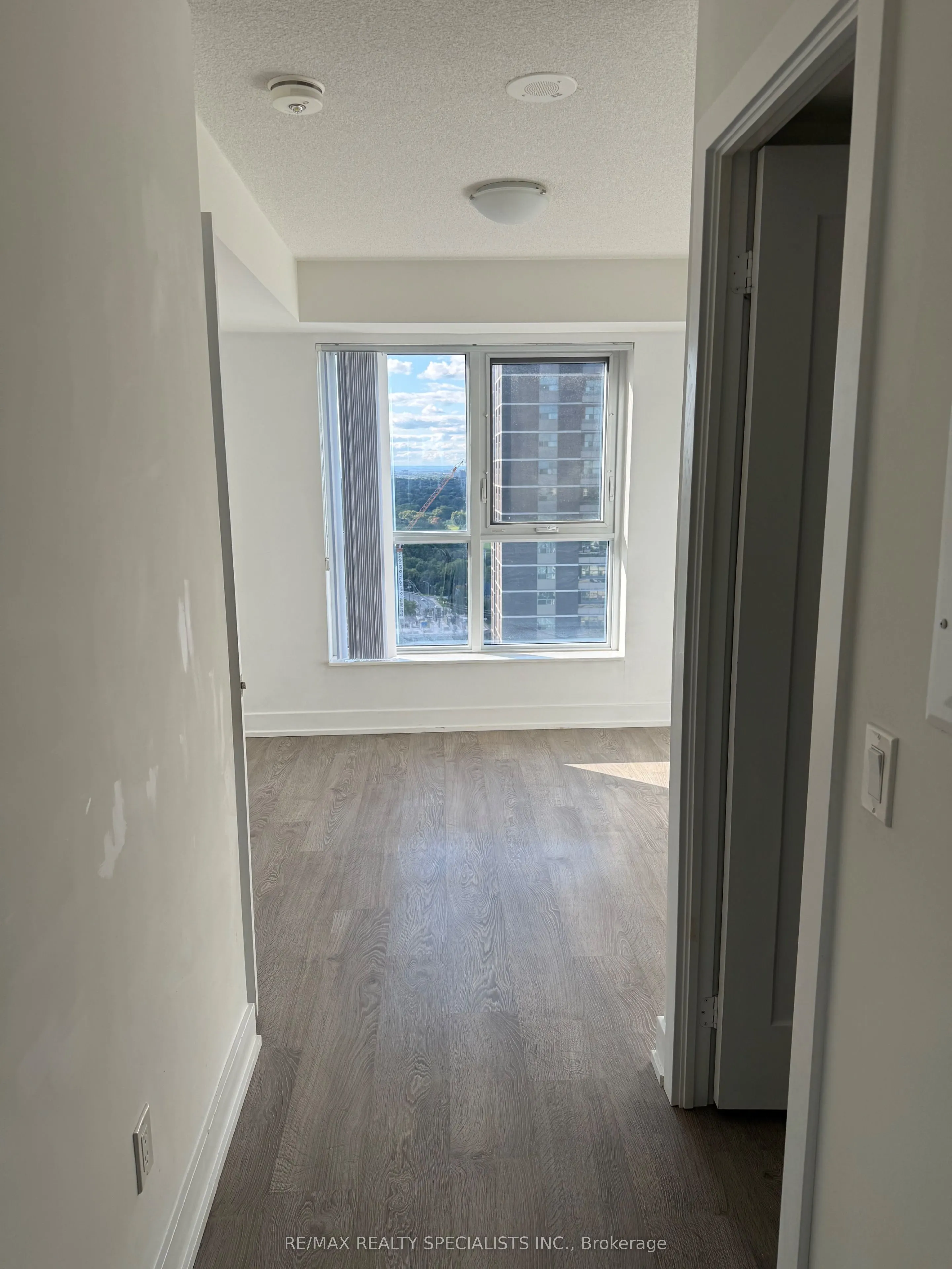 7 Mabelle Avenue, #3002