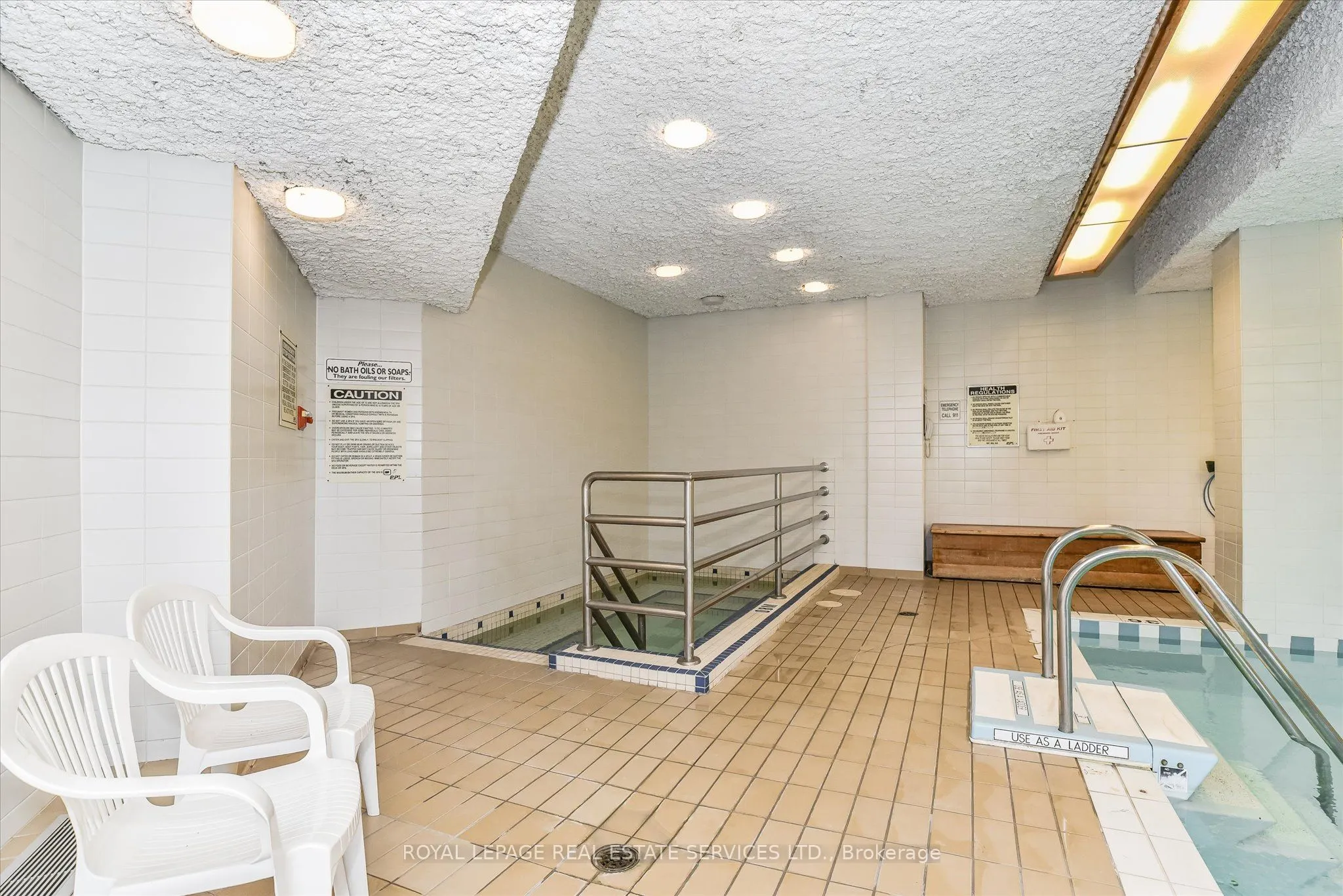 2511 Lakeshore Road W, #608