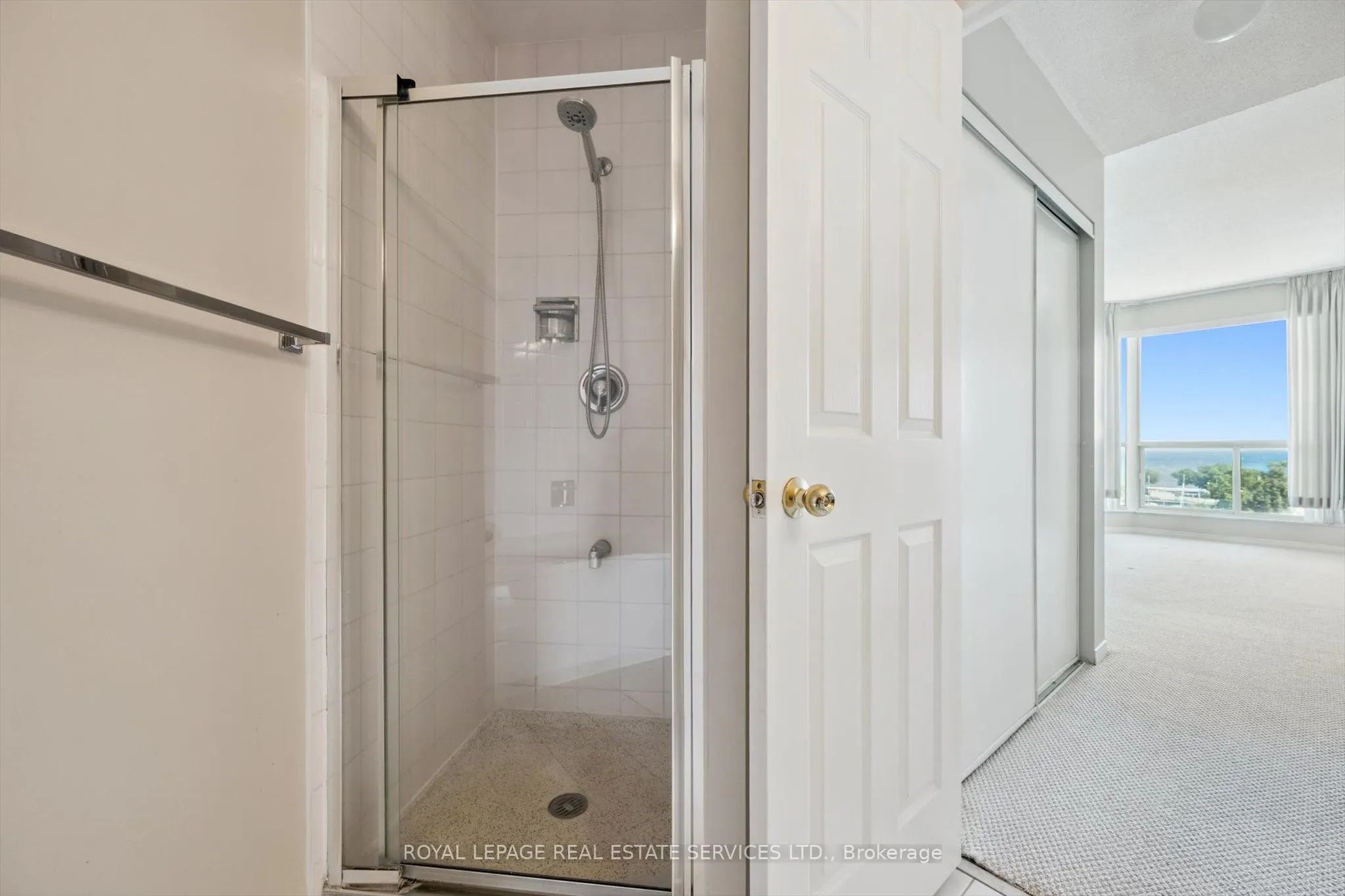 2511 Lakeshore Road W, #608